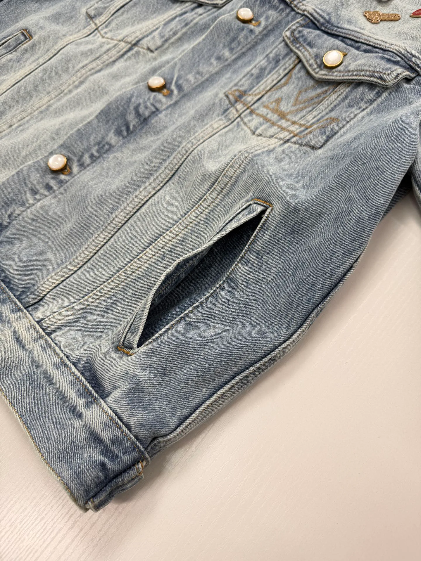 Men's Jackets And Down Jackets LOUIS VUITTON 18389073