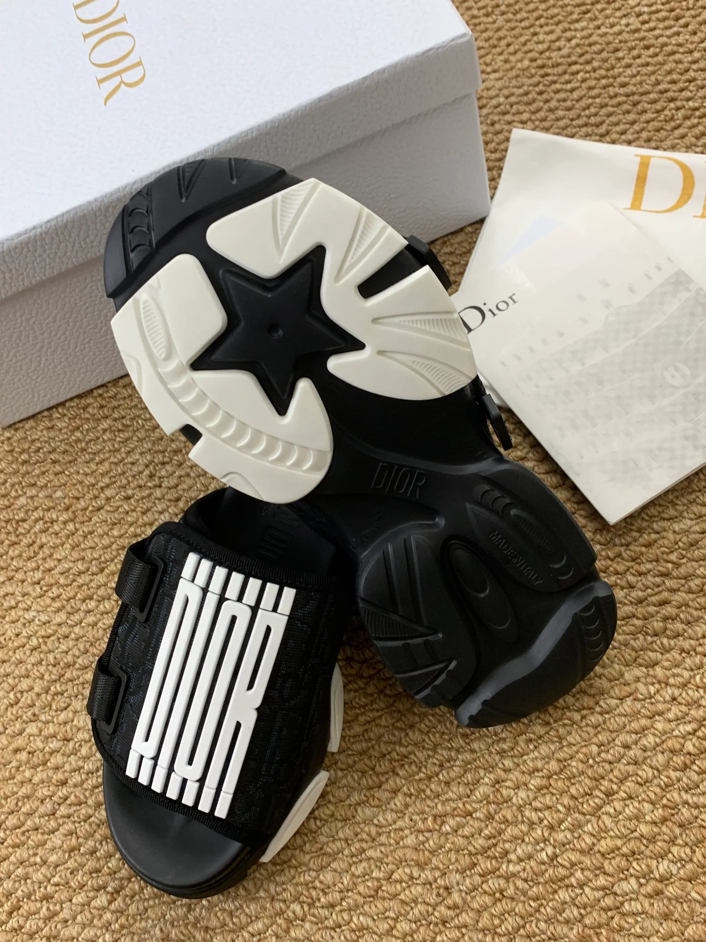 Women's Flip-Flops CHRISTIAN DIOR 17545238