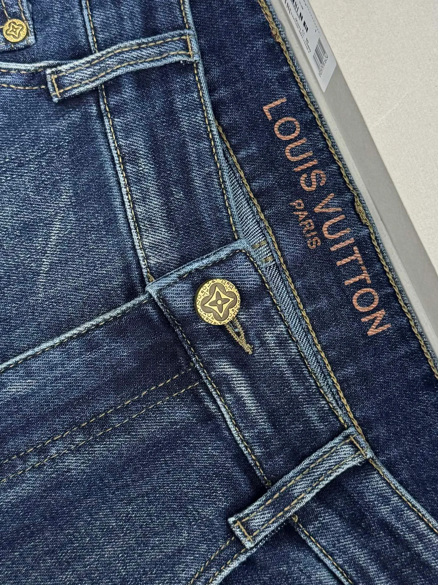 Men's Jeans LOUIS VUITTON 18182562