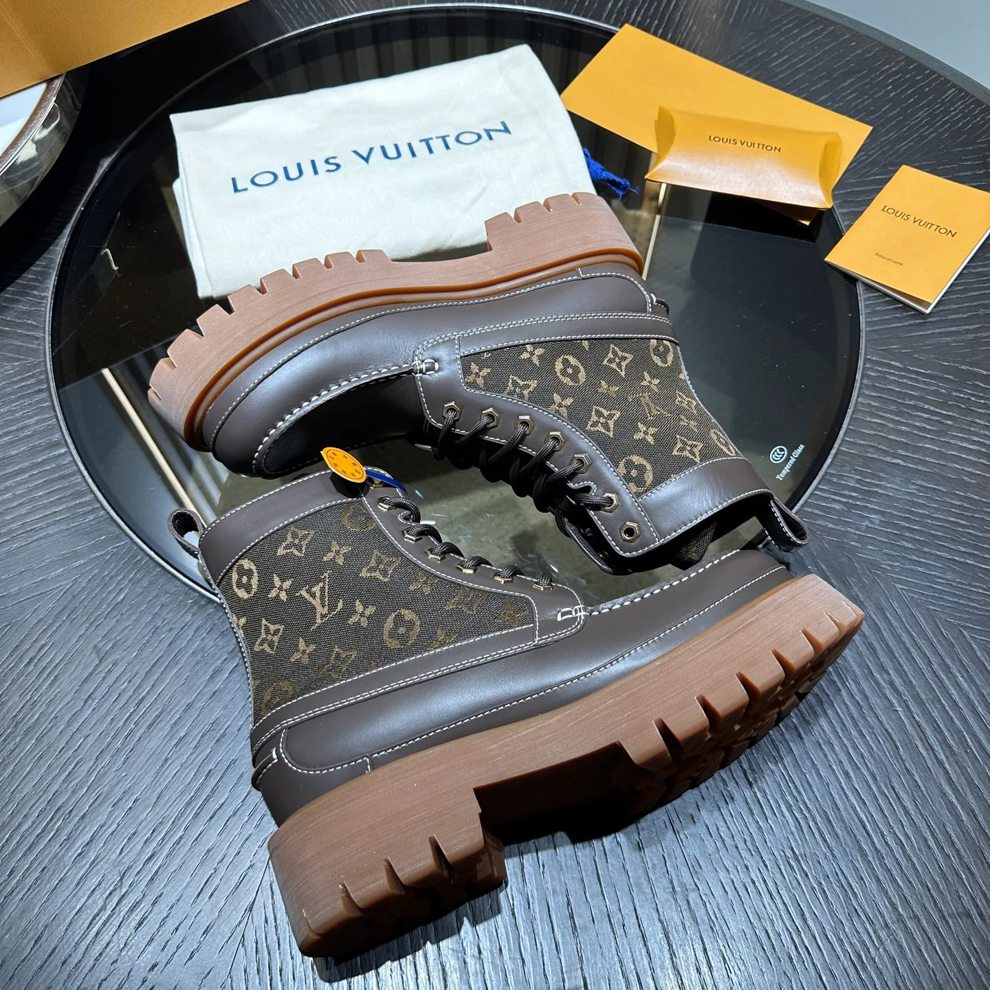 Men's Ankle Boots LOUIS VUITTON 18191627