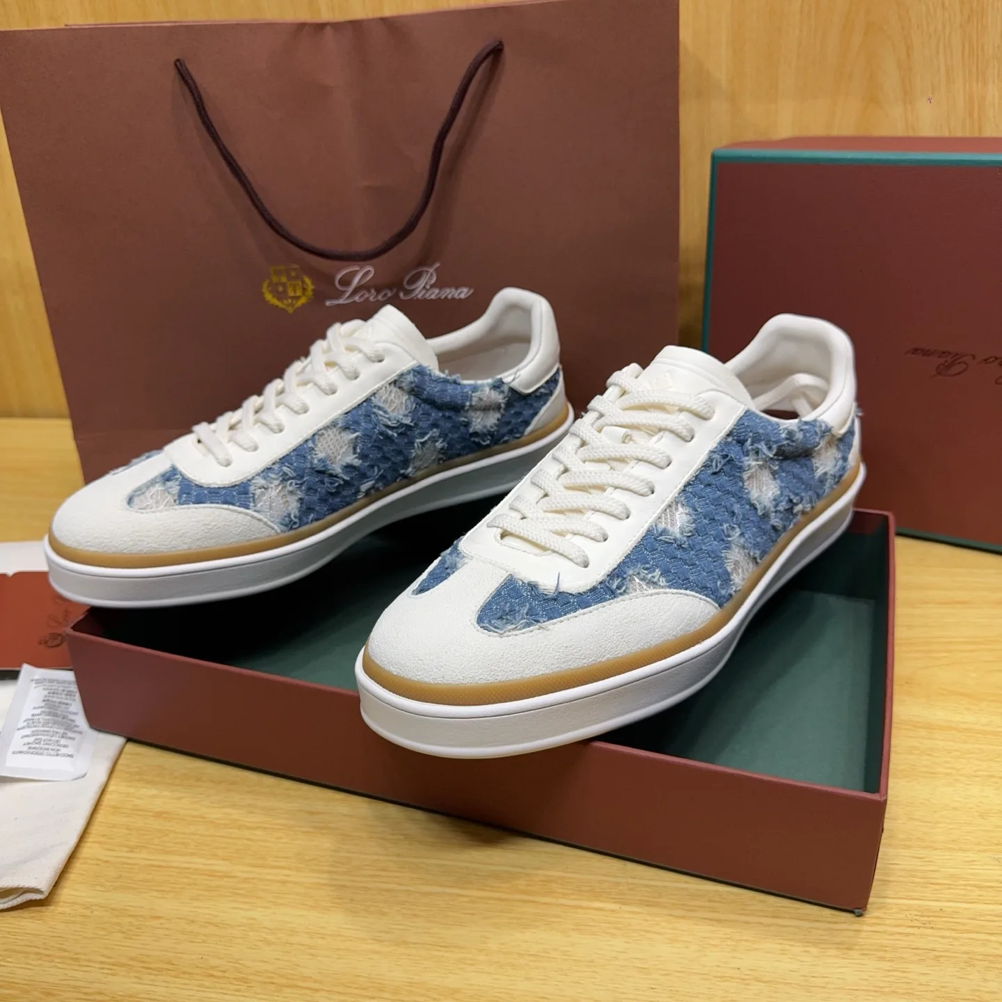 Women's Sneakers LORO PIANA 18263654