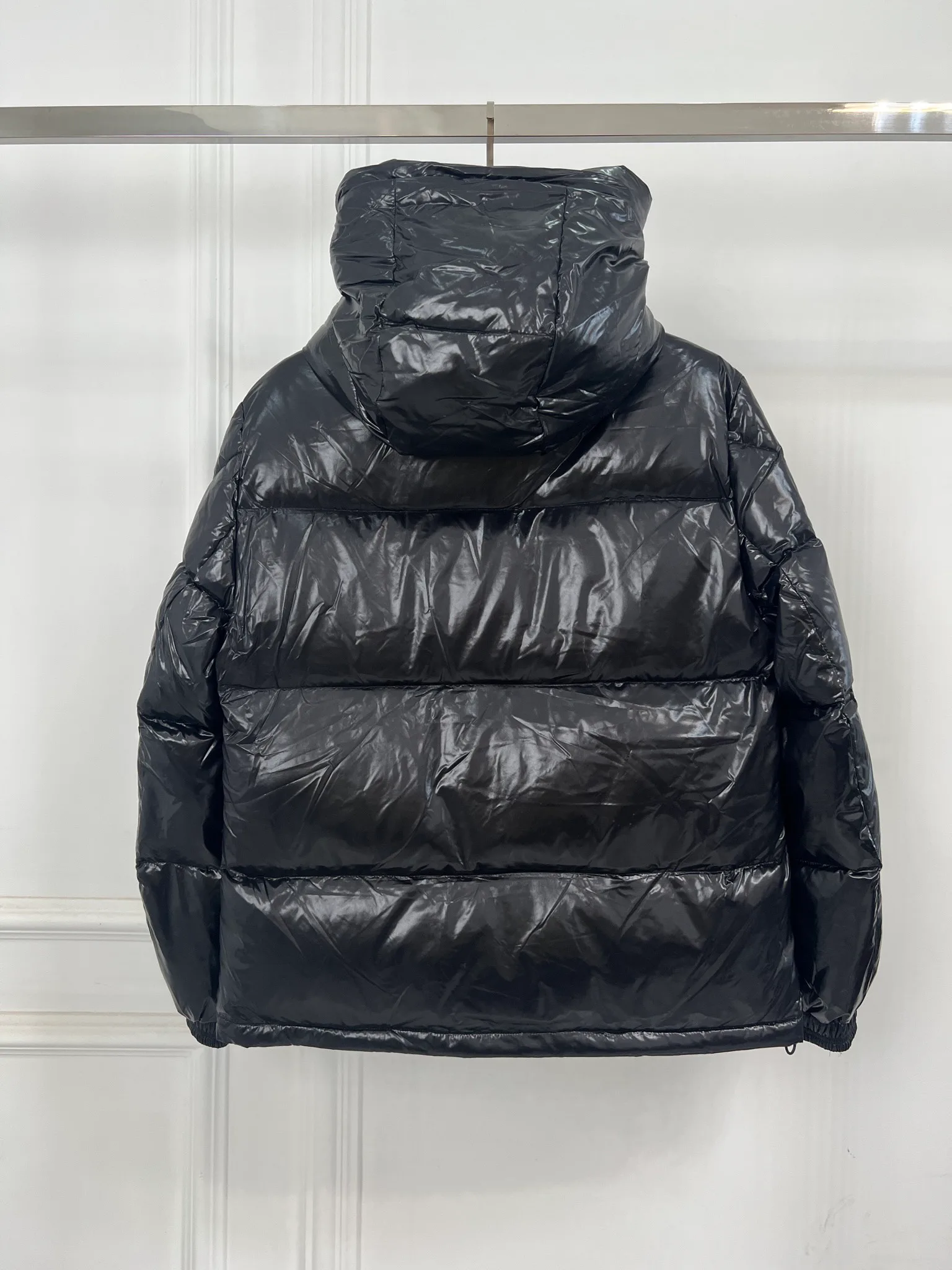Women's Jackets And Down Jackets MONCLER 18415666