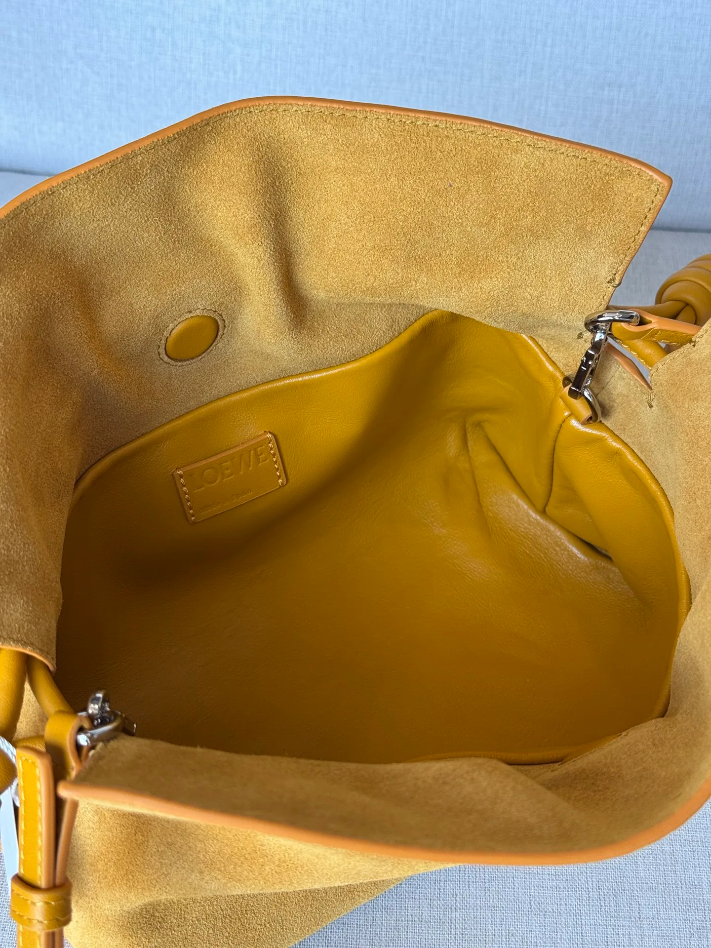 Women's Classic Handbags LOEWE 18231878