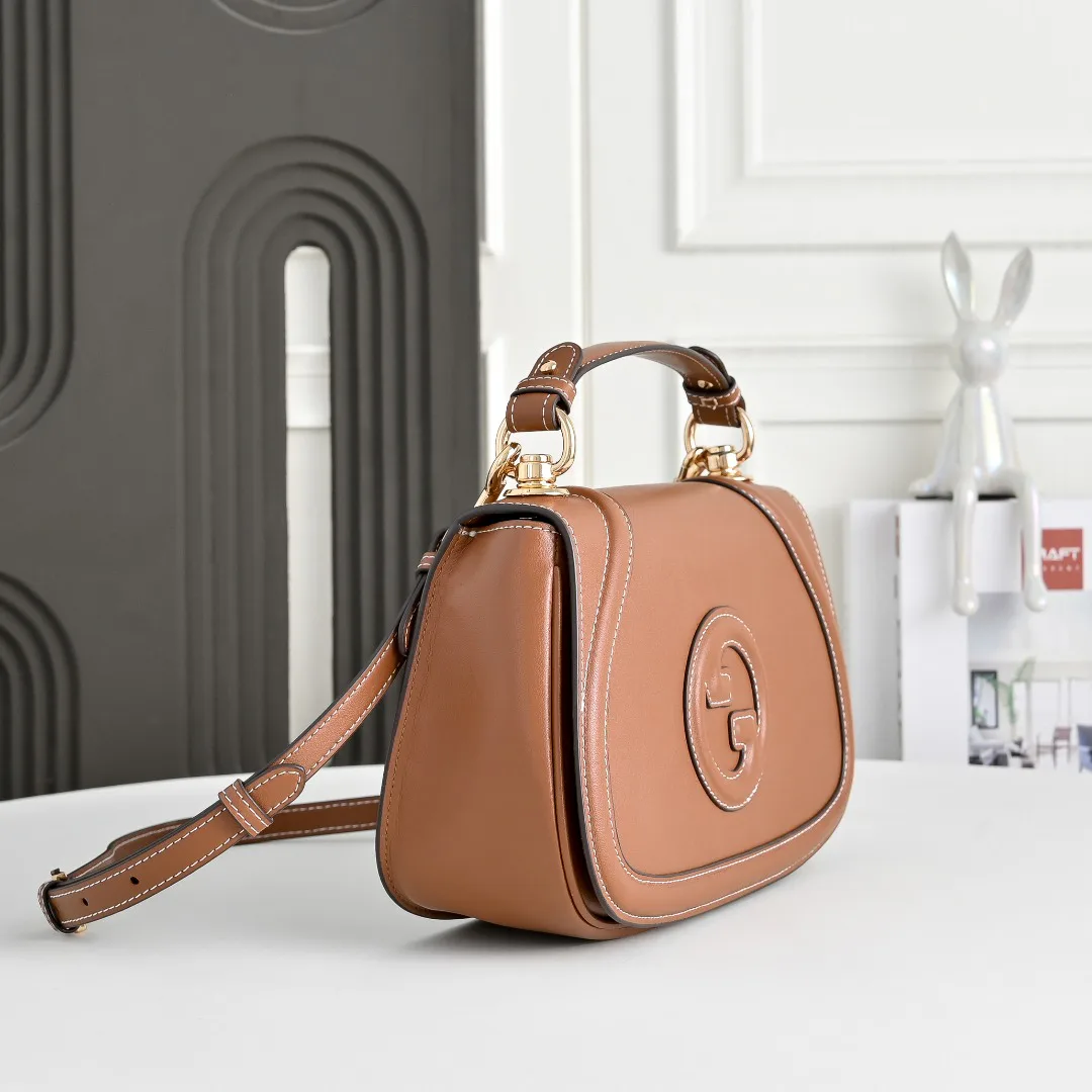 Women's Classic Handbags GUCCI 18005153