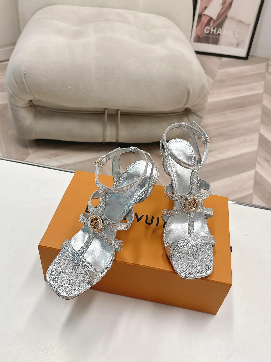 Women's Open-Toe Sandals LOUIS VUITTON 17578100