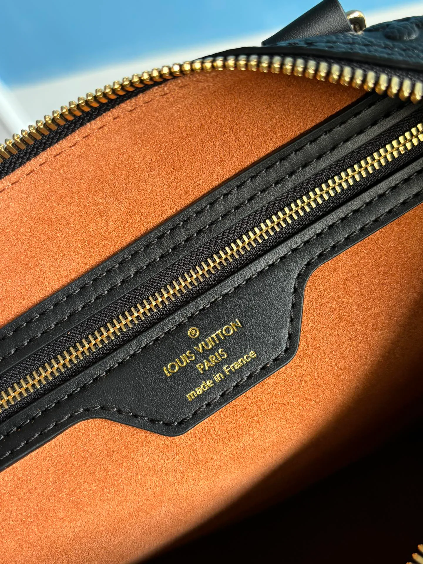 Women's Classic Handbags LOUIS VUITTON 17912349