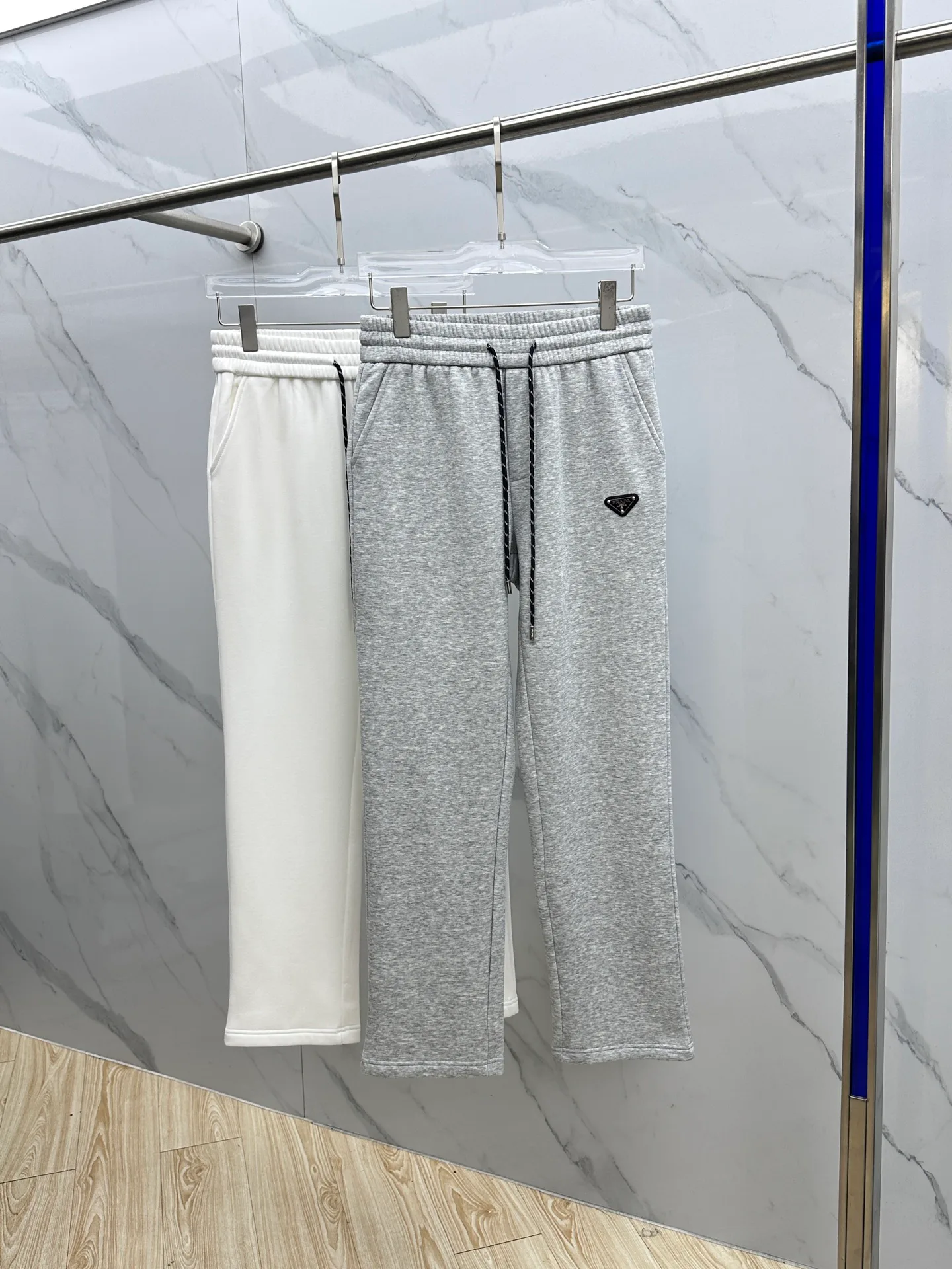 Men's Trousers PRADA 18246691