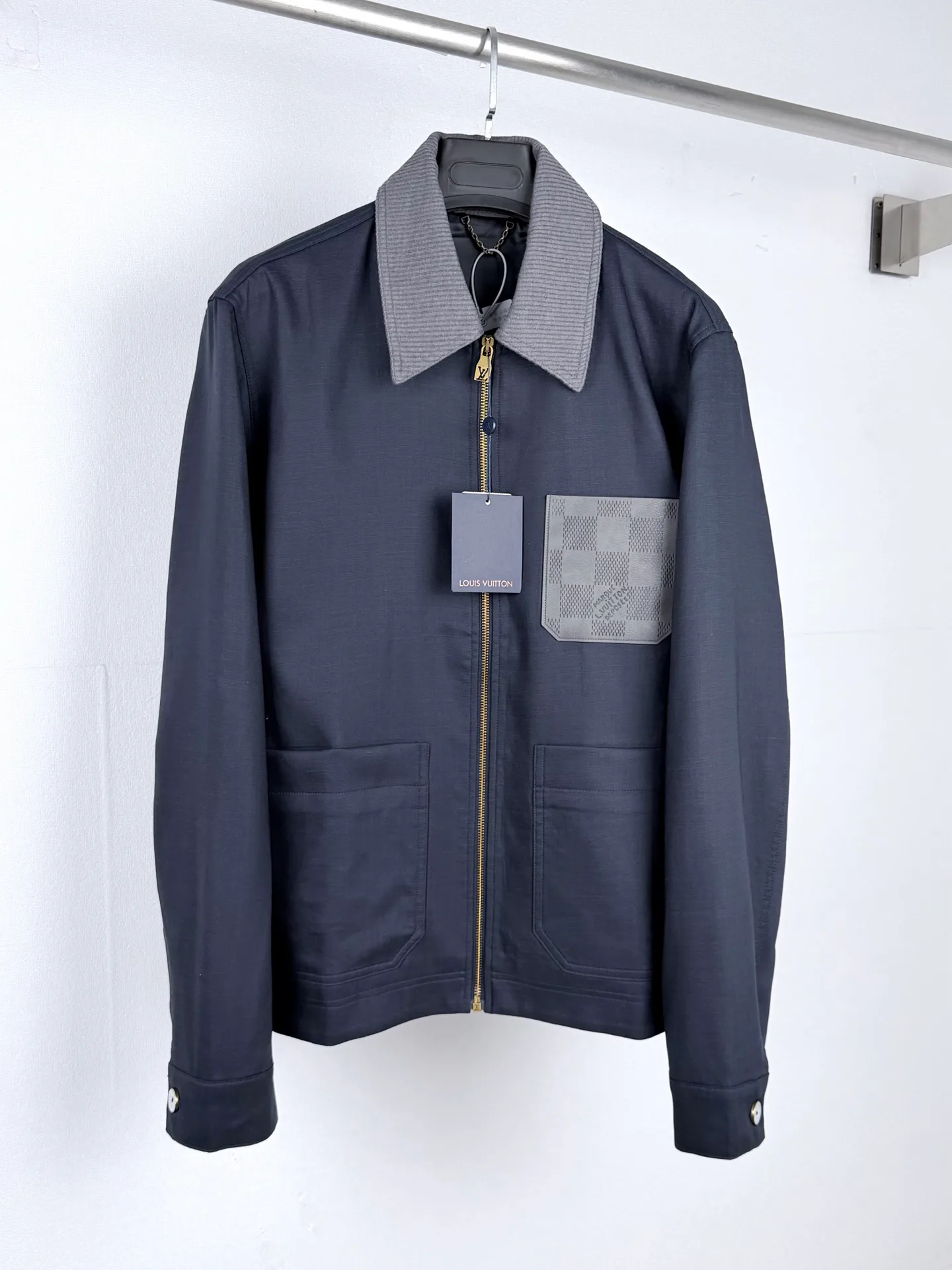Men's Jackets And Down Jackets LOUIS VUITTON 18069168