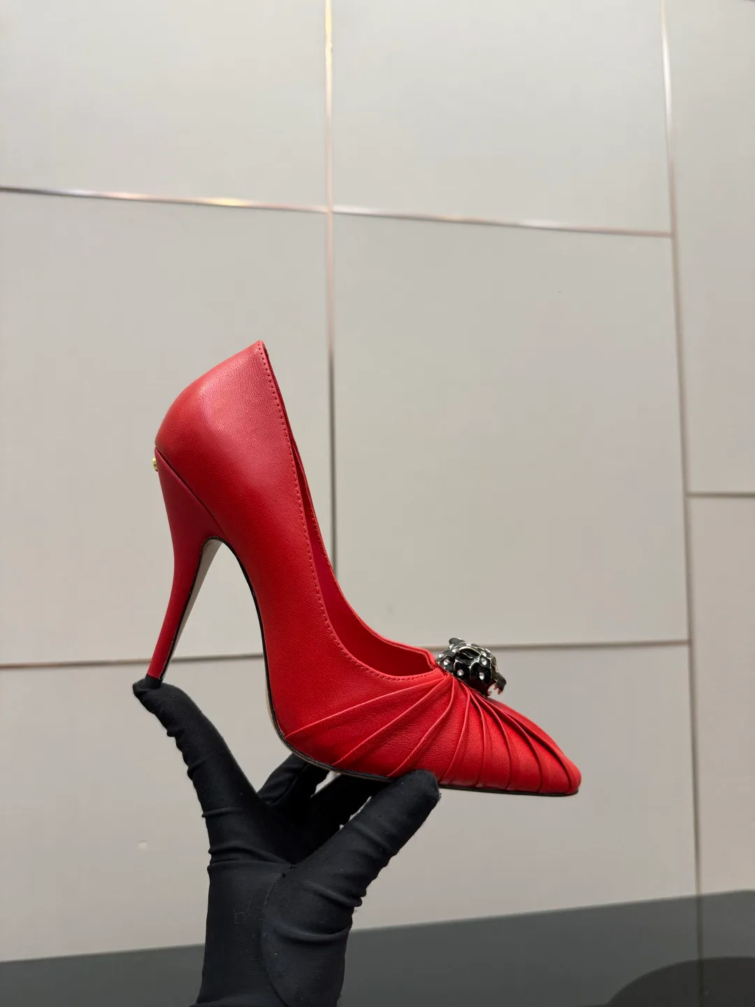 Women's Heels VALENTINO 17467432