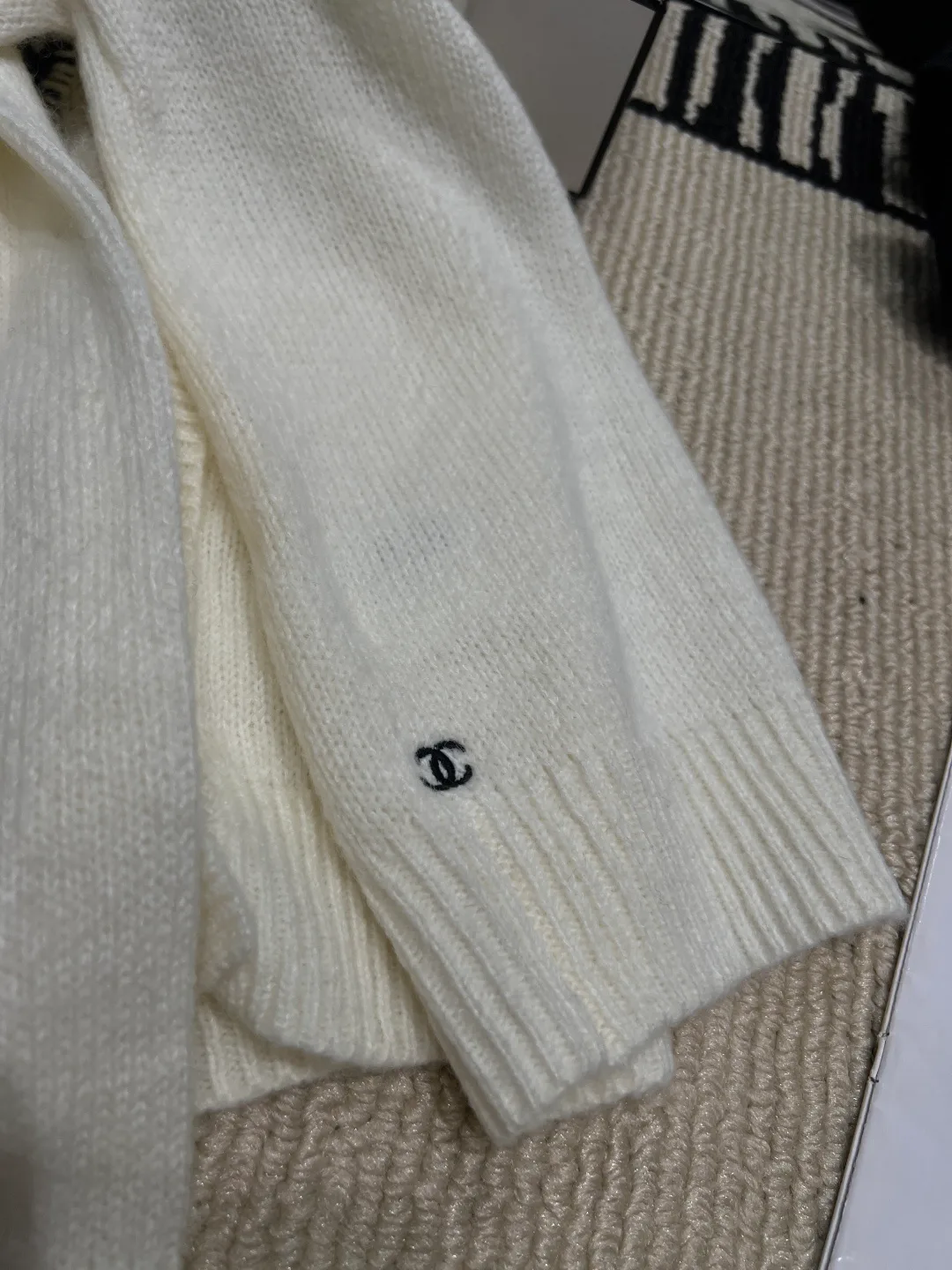 Women's Jumpers And Sweaters CHANEL 18325783
