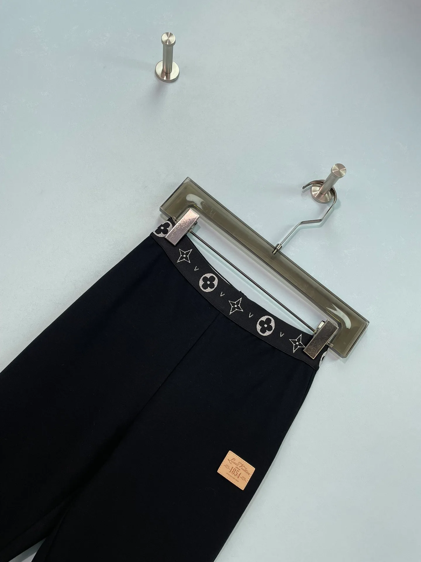 Women's Trousers LOUIS VUITTON 17812990