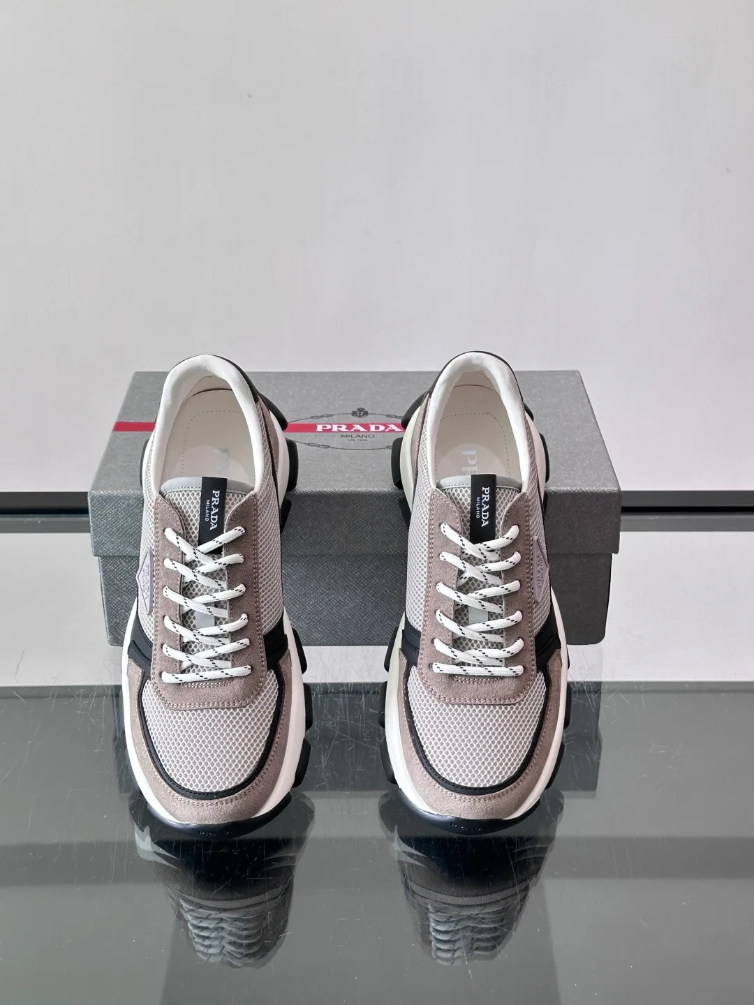 Men's Sneakers PRADA 18102777