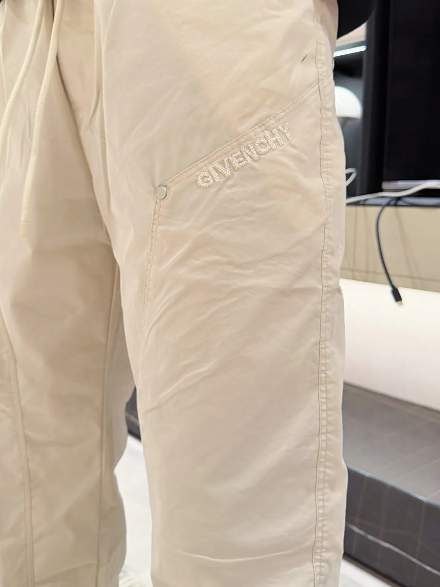 Men's Trousers GIVENCHY 18499721