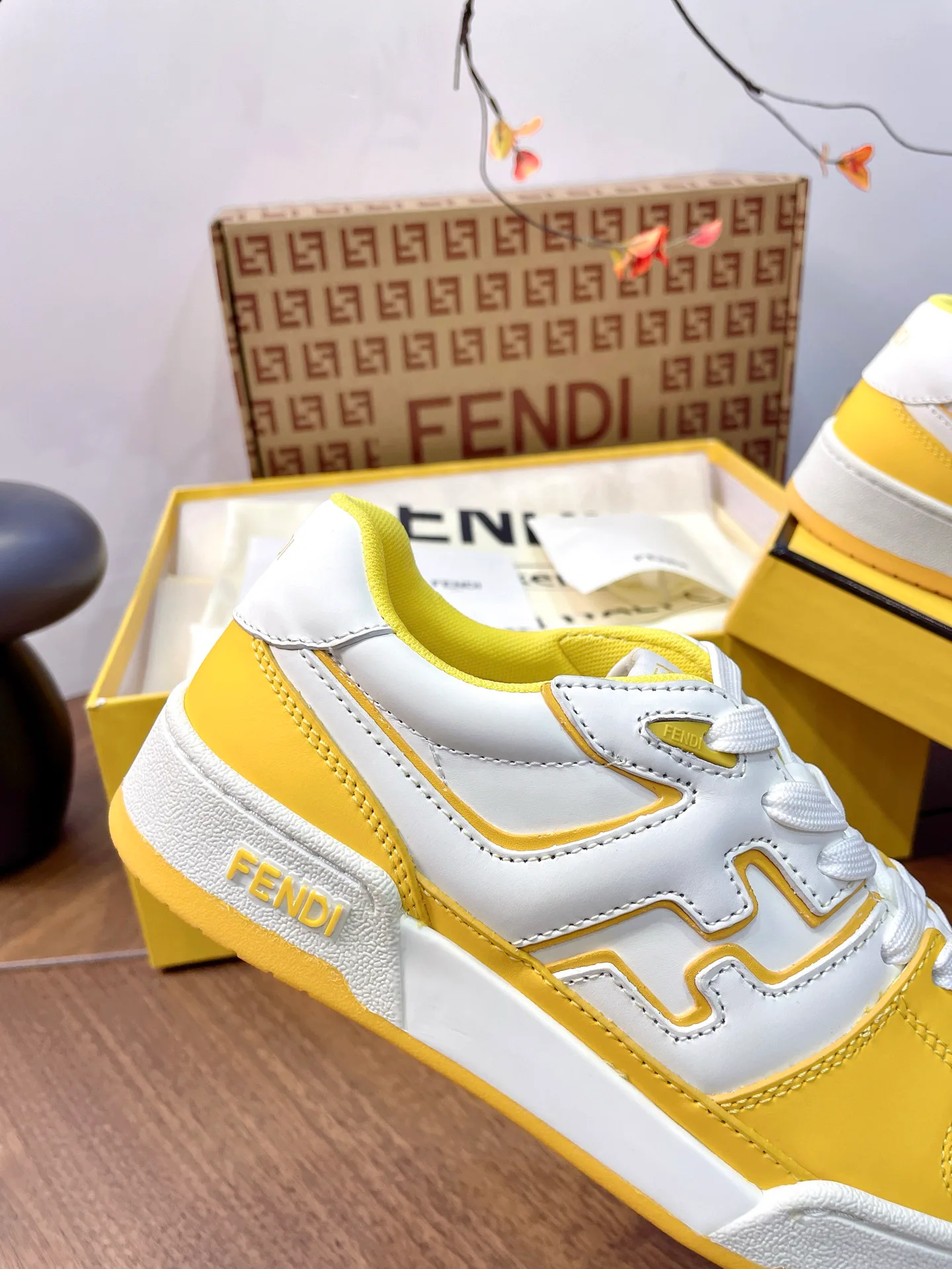 Women's Sneakers FENDI 17957320