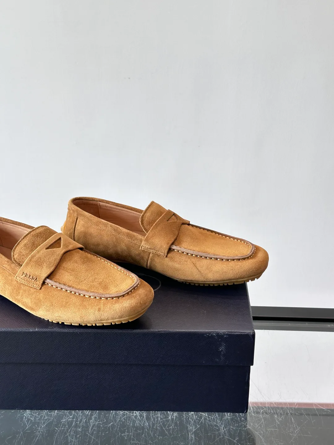 Men's Loafers And Dress Shoes PRADA 17447556