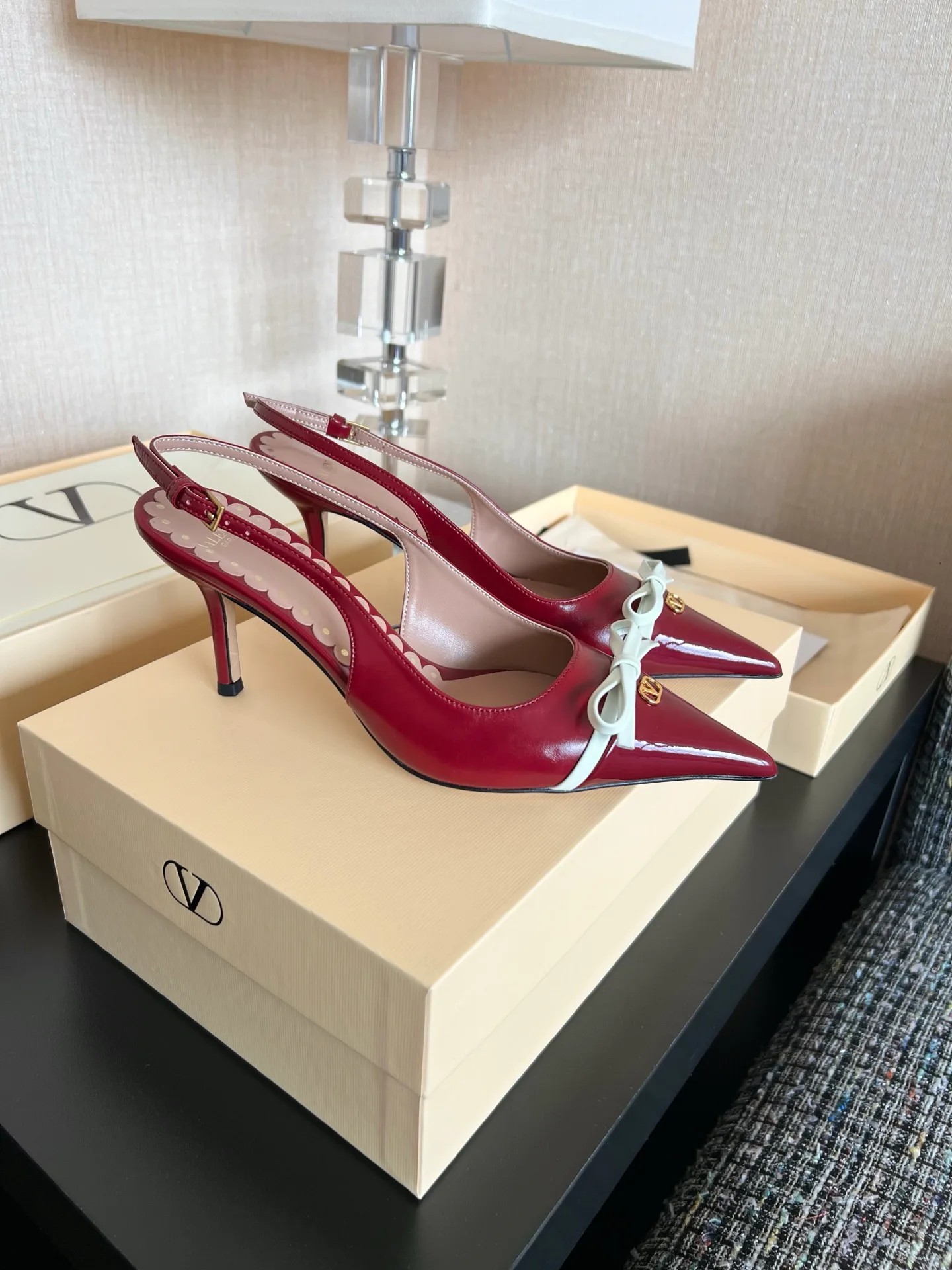Women's Heels VALENTINO 17480219