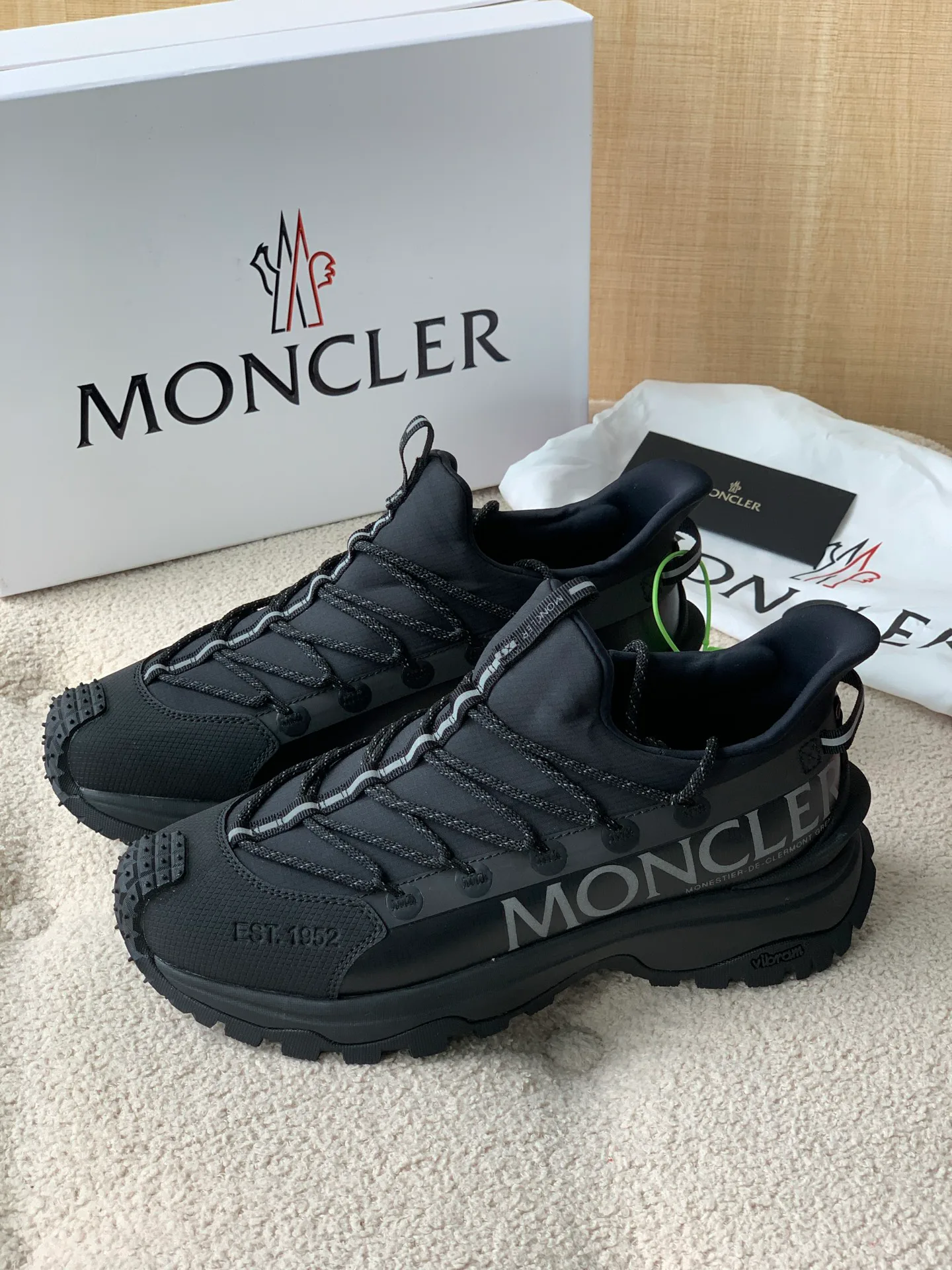Women's Sneakers MONCLER 17760085