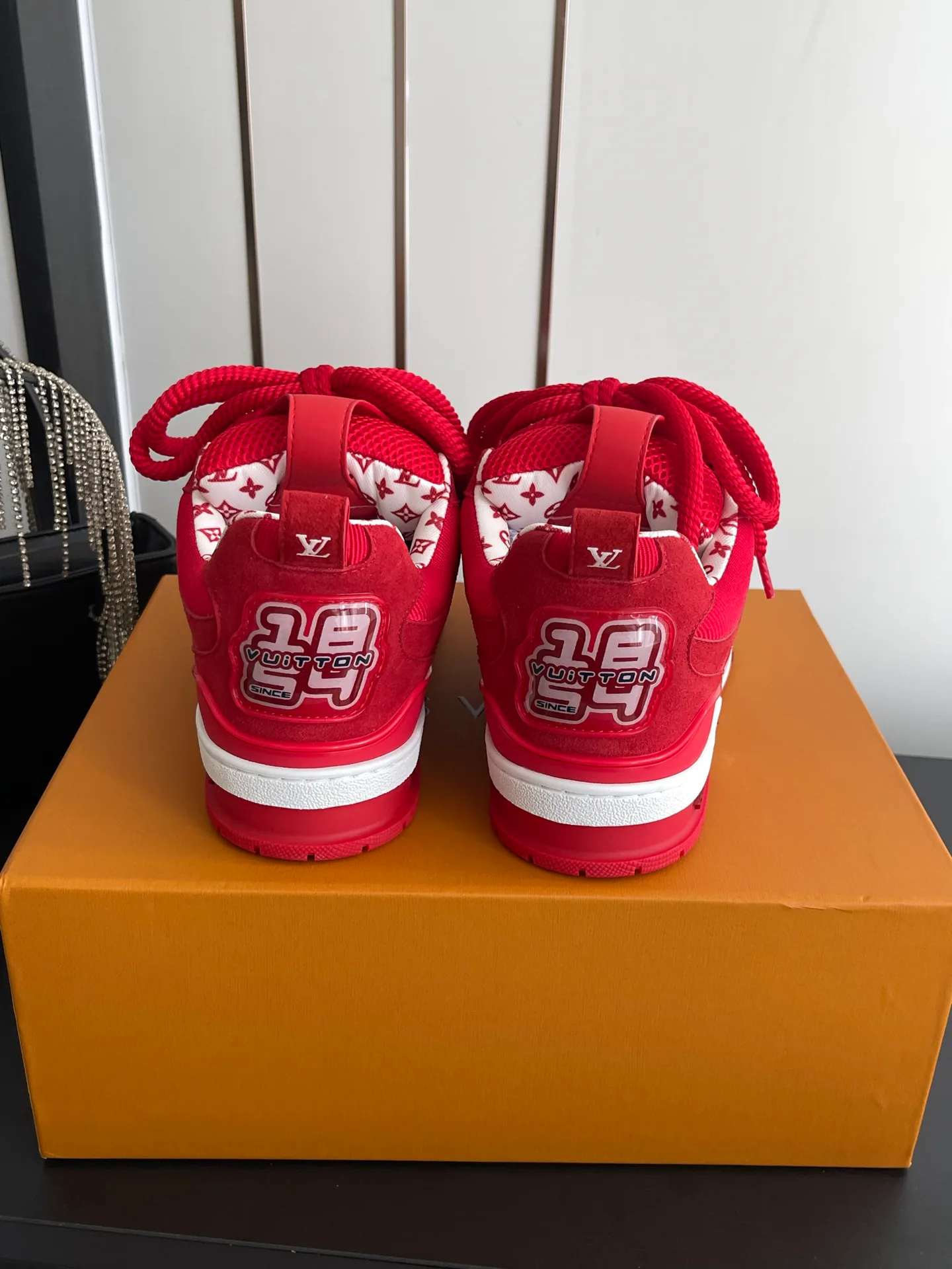 Women's Sneakers LOUIS VUITTON 17554384