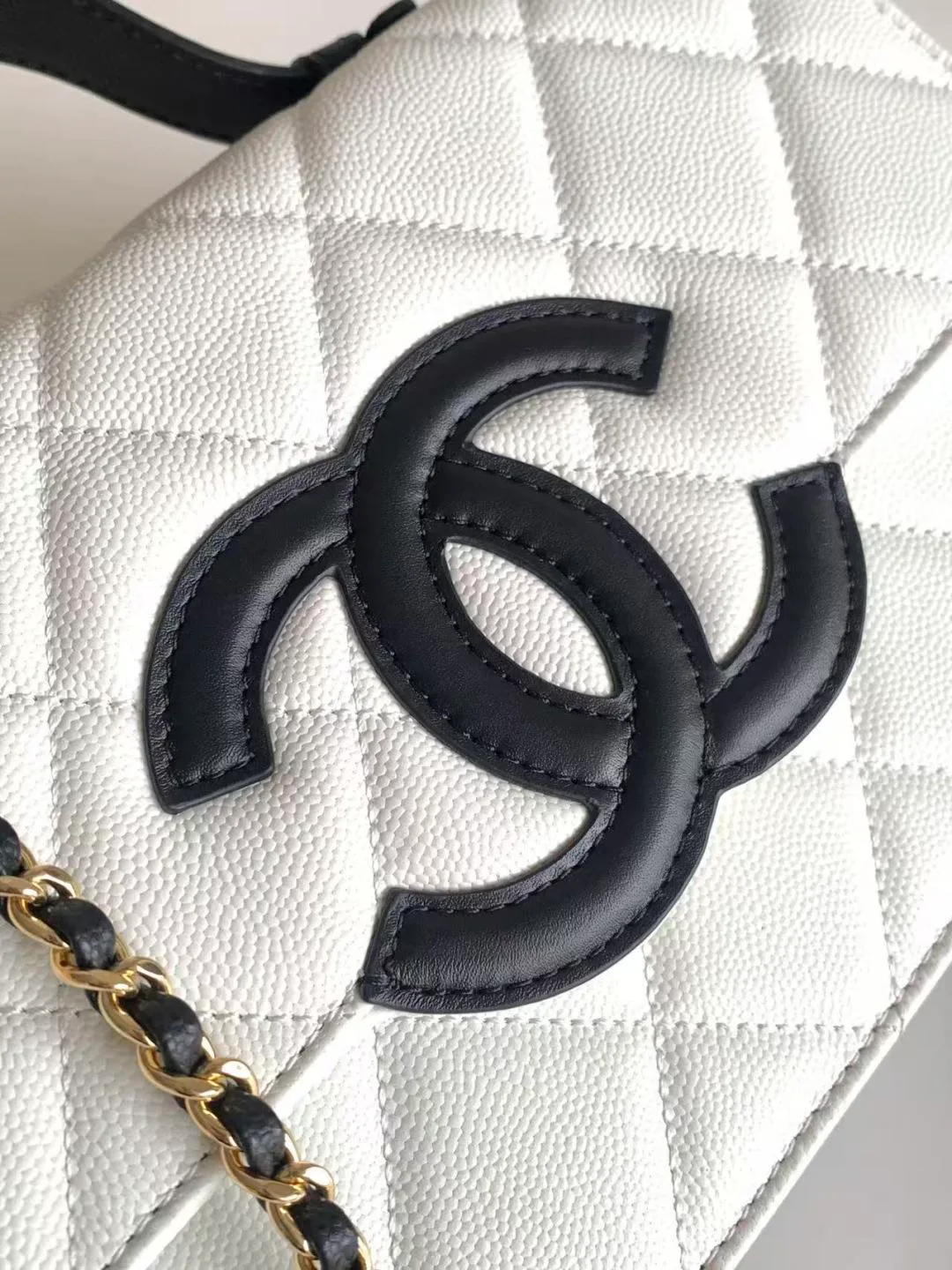 Women's Classic Handbags CHANEL 18477001