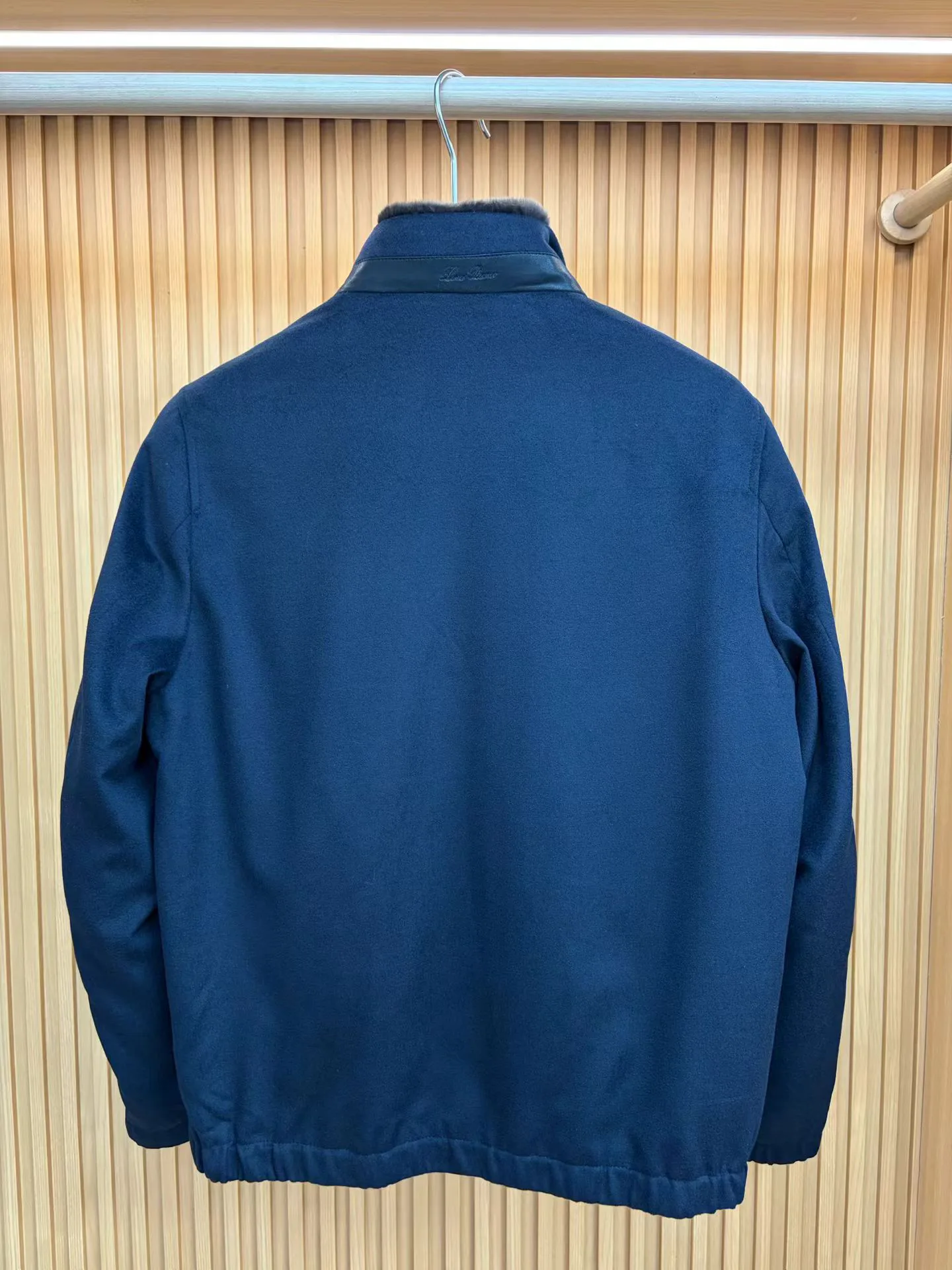 Men's Jackets And Down Jackets LORO PIANA 18084663