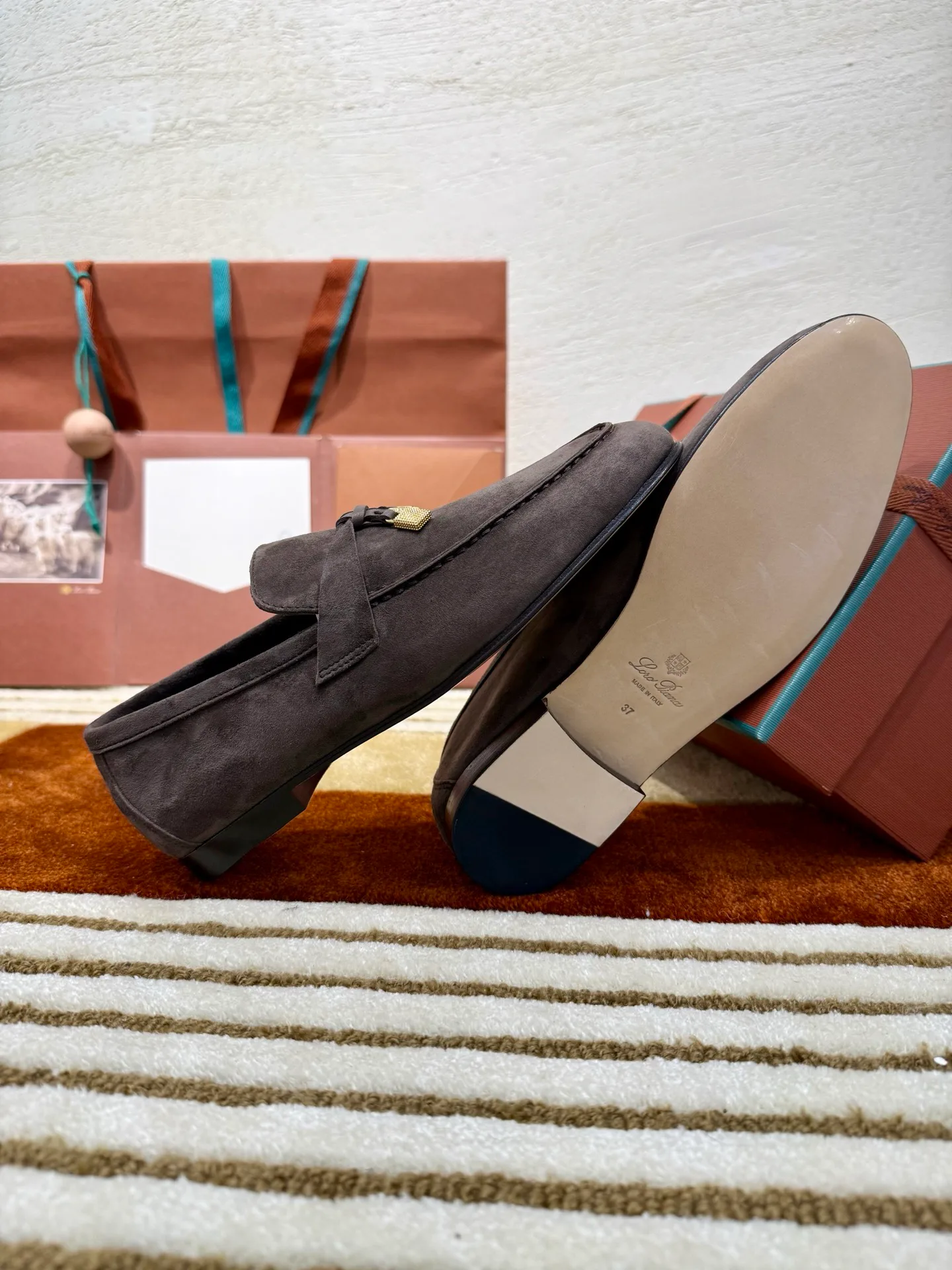 Women's Loafers And Moccasins LORO PIANA 18143200