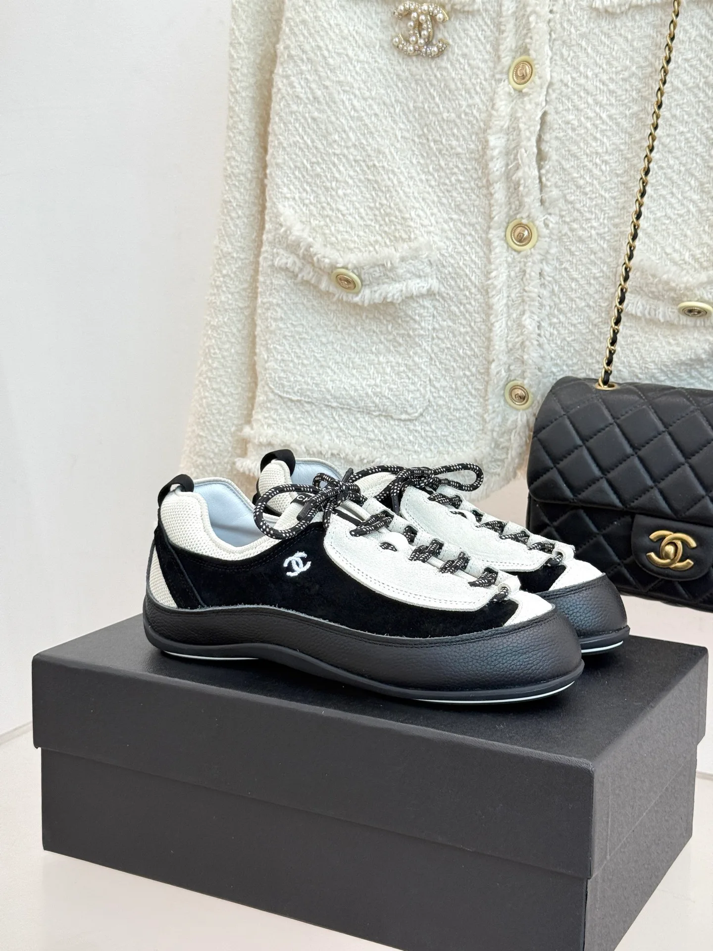 Women's Sneakers CHANEL 16891573