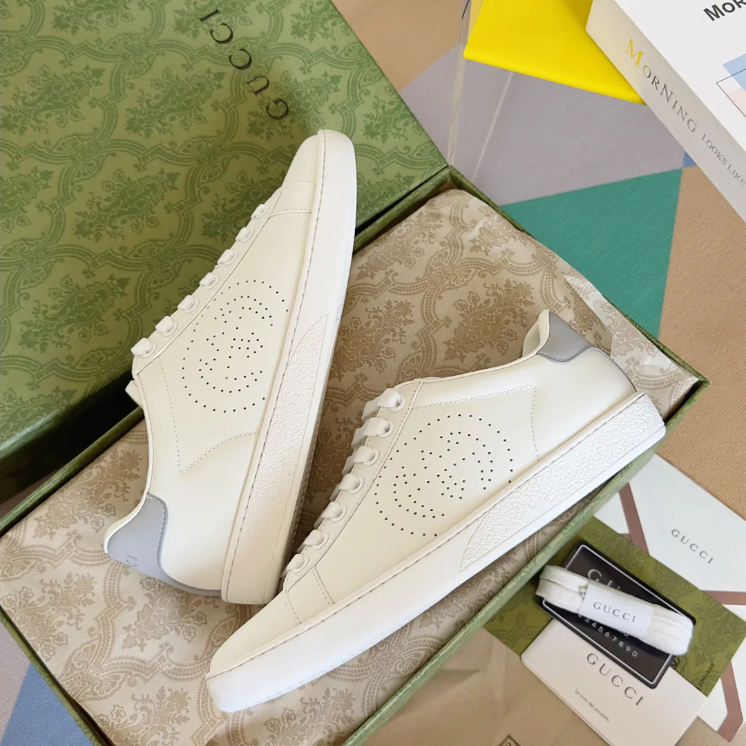 Women's Sneakers GUCCI 17620481