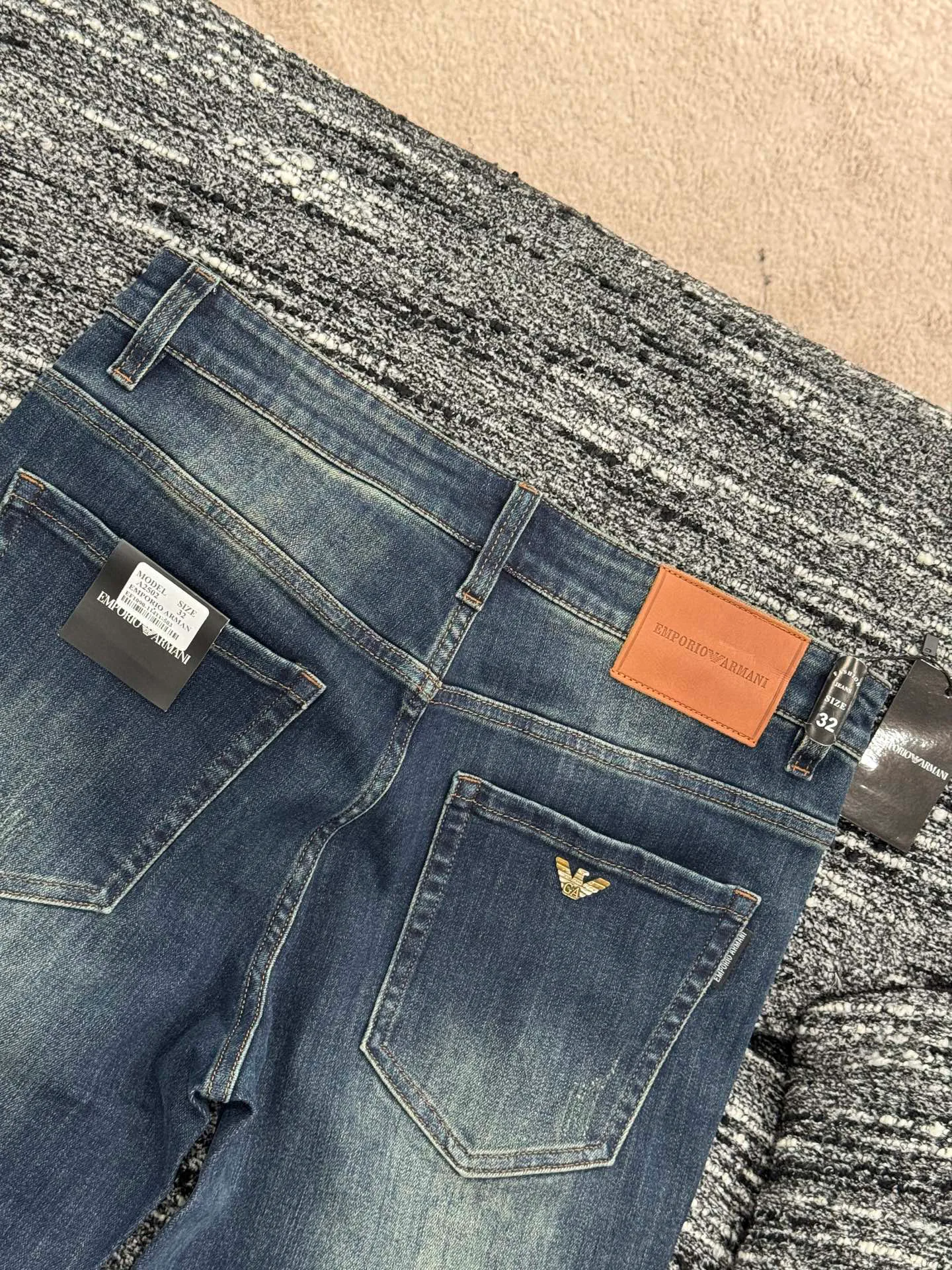Men's Jeans ARMANI 18084113