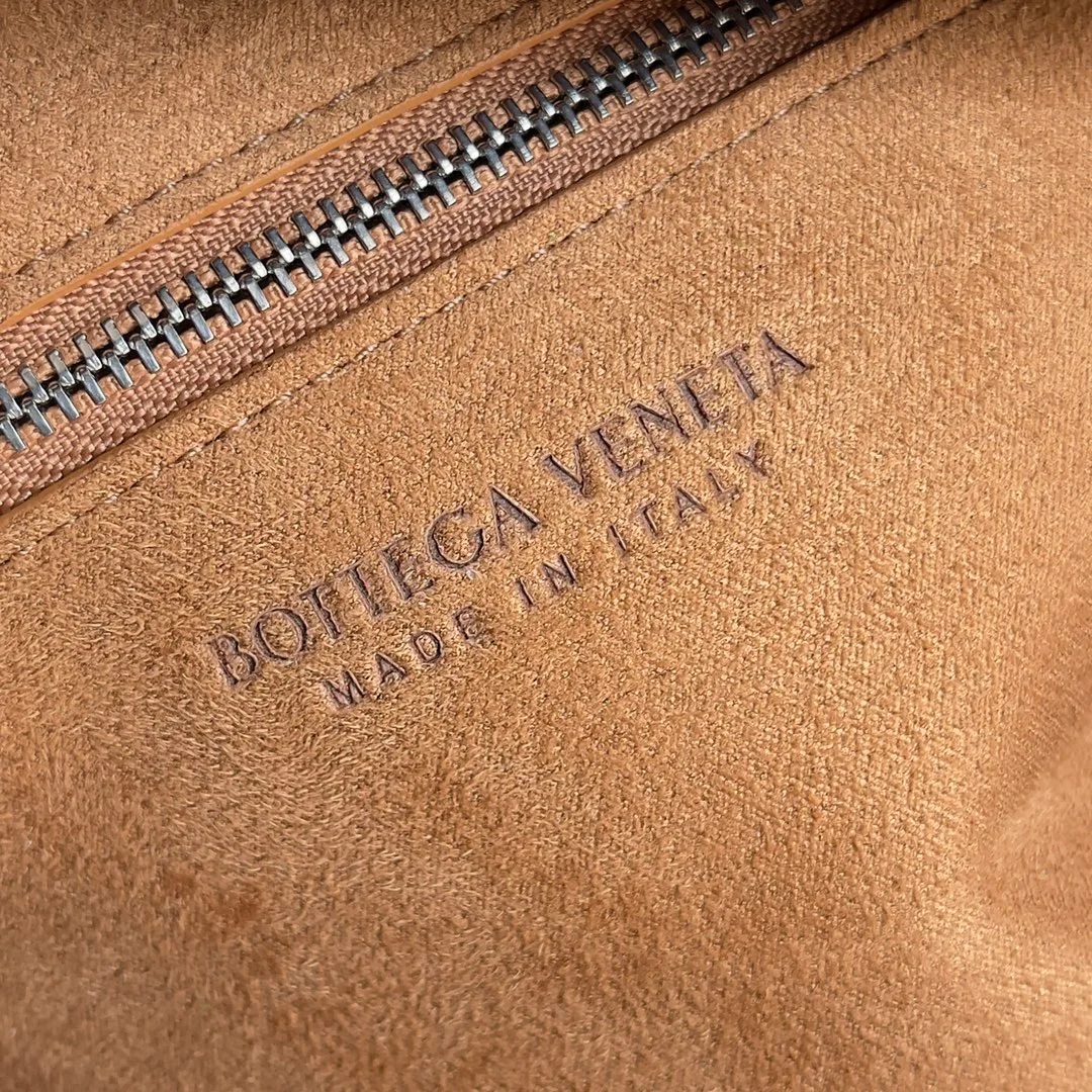 Women's Classic Handbags BOTTEGA VENETA 17372502
