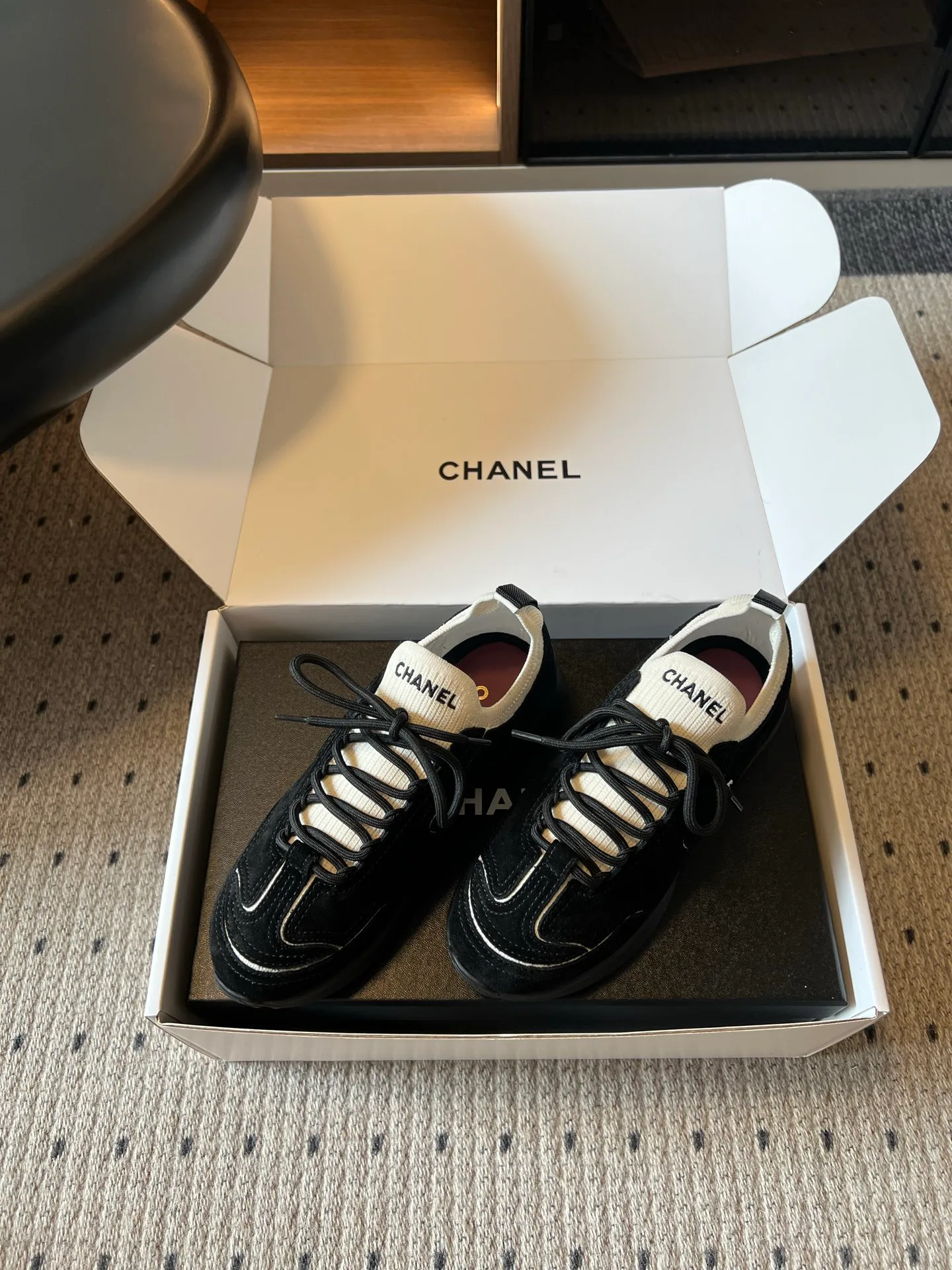 Women's Sneakers CHANEL 17793449
