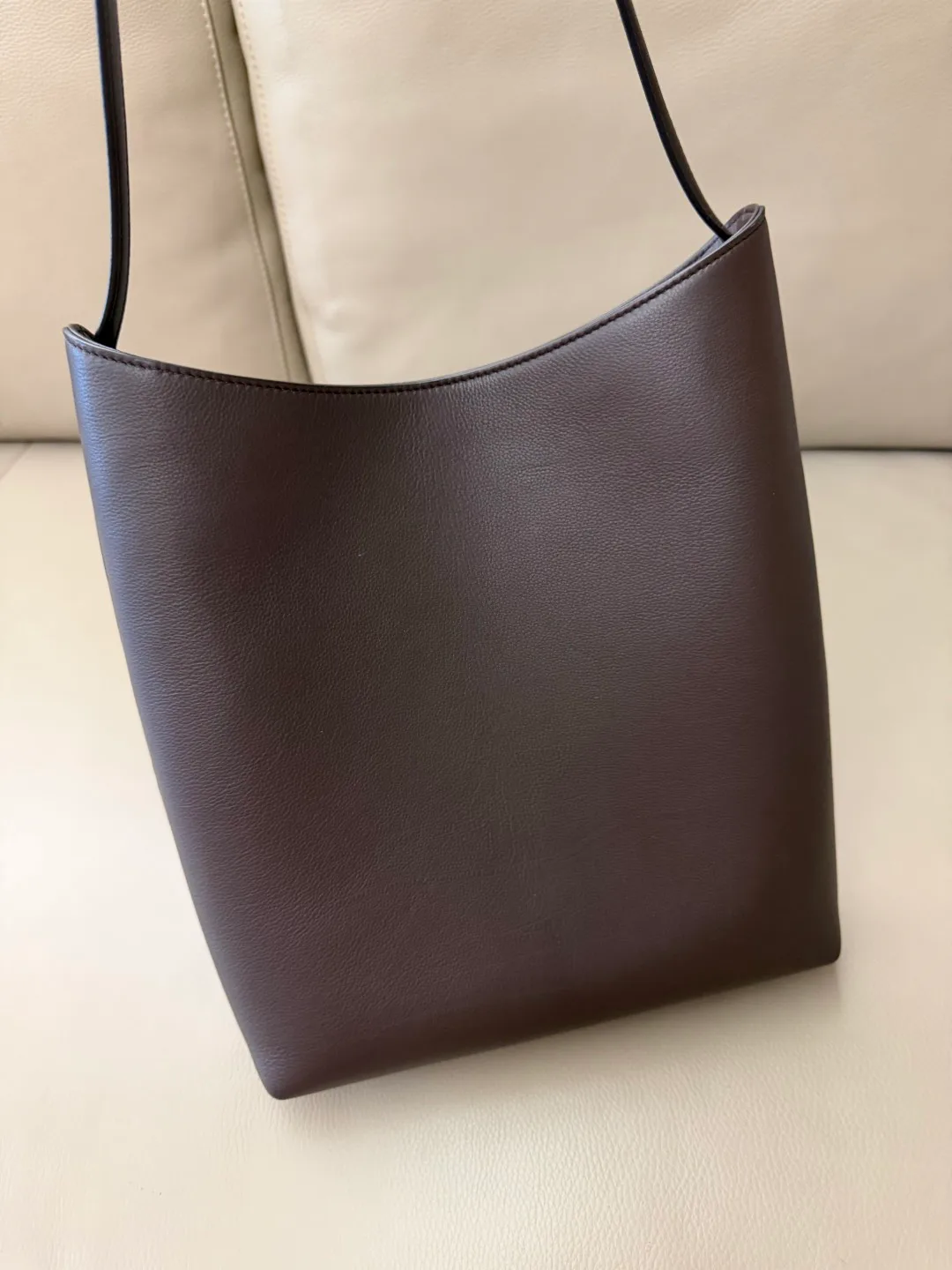 Women's Classic Handbags THE ROW 18070697