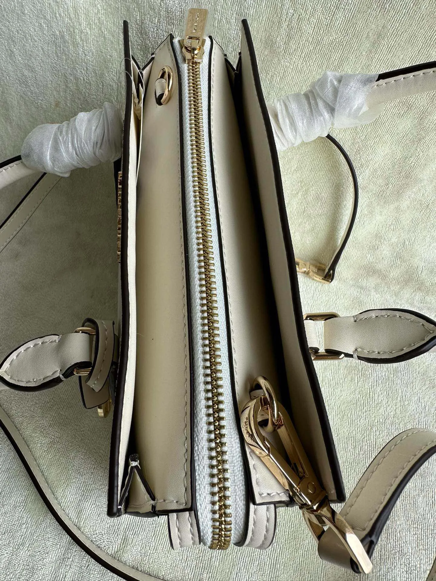 Women's Classic Handbags MICHAEL KORS 17961292