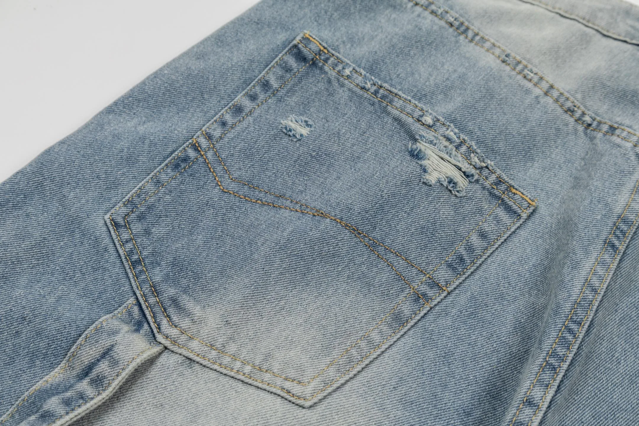 Women's Jeans BALENCIAGA 16984047