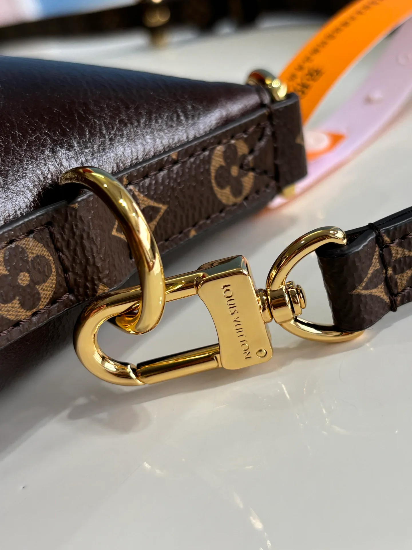 Women's Classic Handbags LOUIS VUITTON 18456597