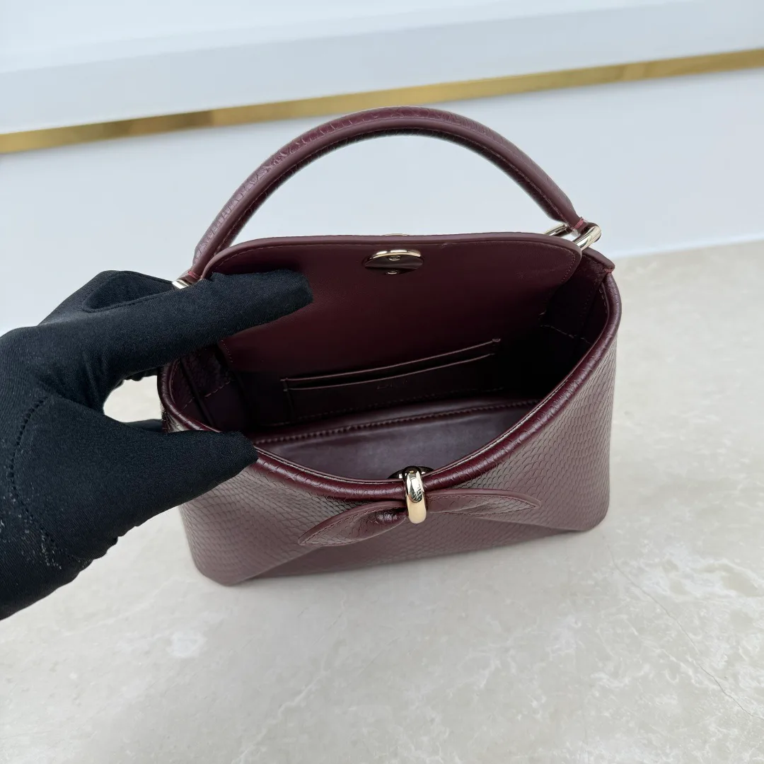 Классические Сумки Женские Christian Dior 18573913