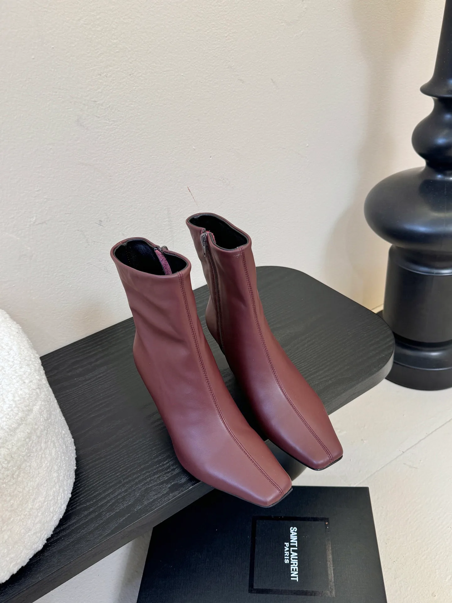 Women's Booties SAINT LAURENT 17802675