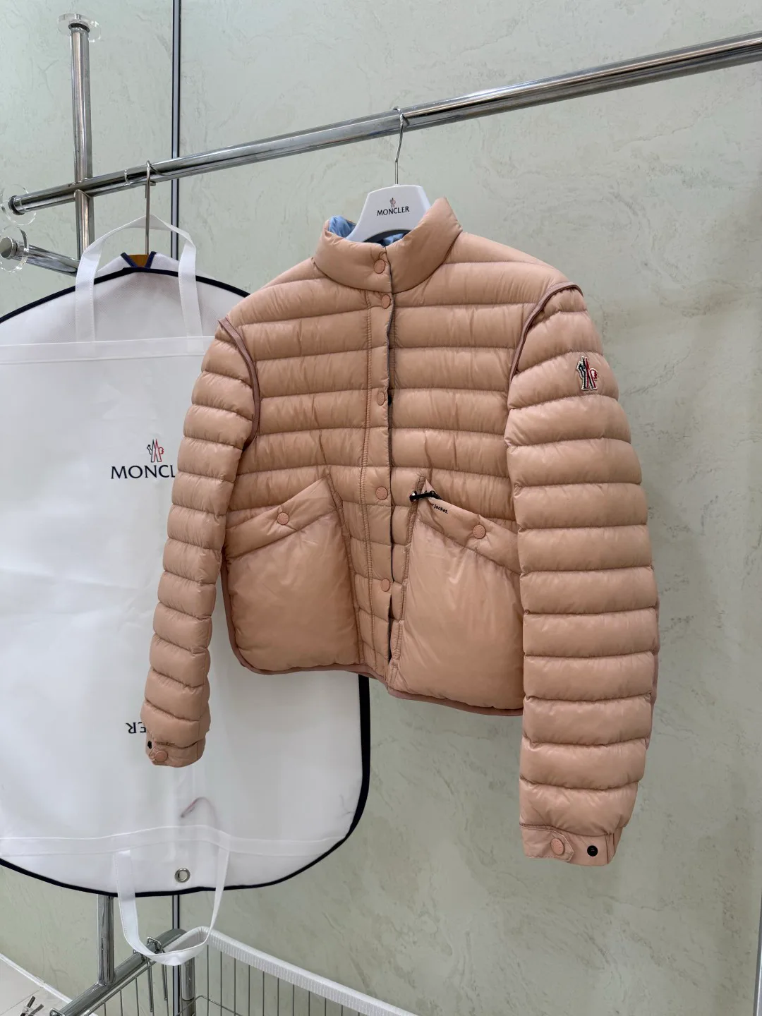 Women's Jackets And Down Jackets MONCLER 17918895
