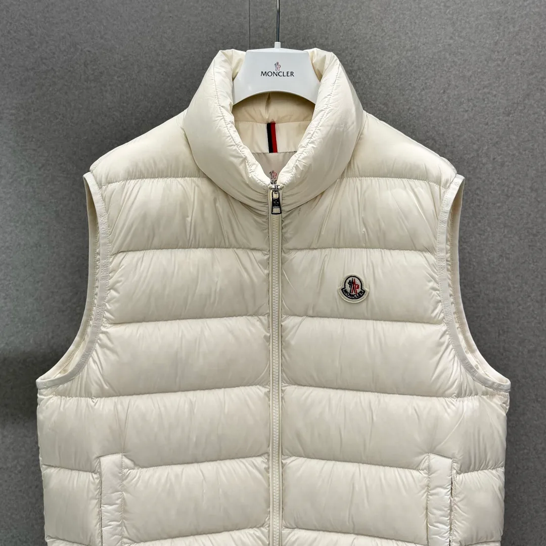 Men's Vests MONCLER 17296401