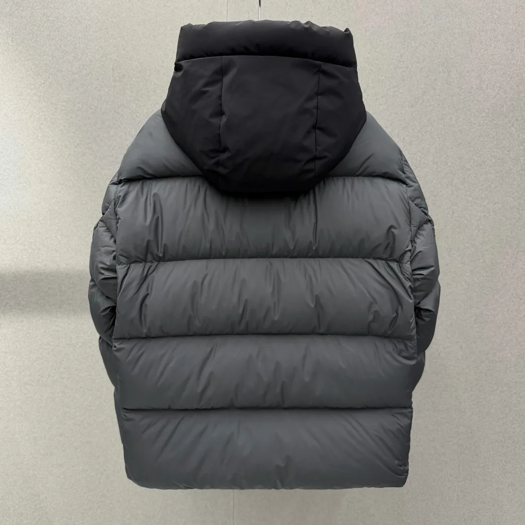 Men's Jackets And Down Jackets MONCLER 17391891