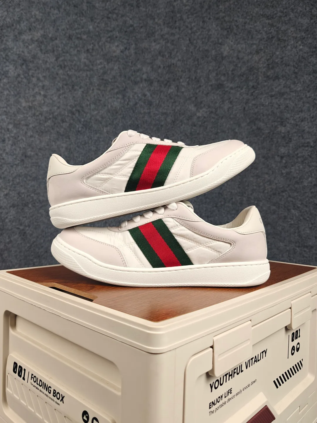 Women's Sneakers GUCCI 18417495