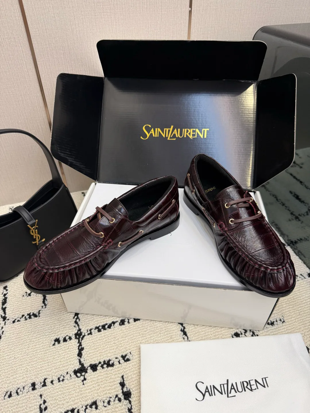 Women's Loafers And Moccasins SAINT LAURENT 18139462