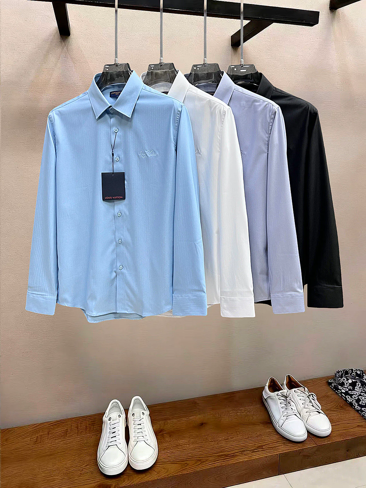 Men's Shirts LOUIS VUITTON 18097941