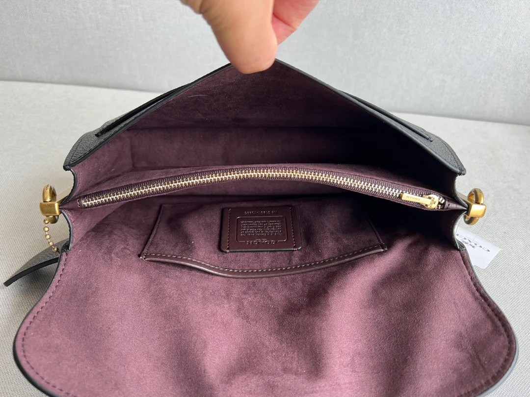 Women's Classic Handbags COACH 17961090