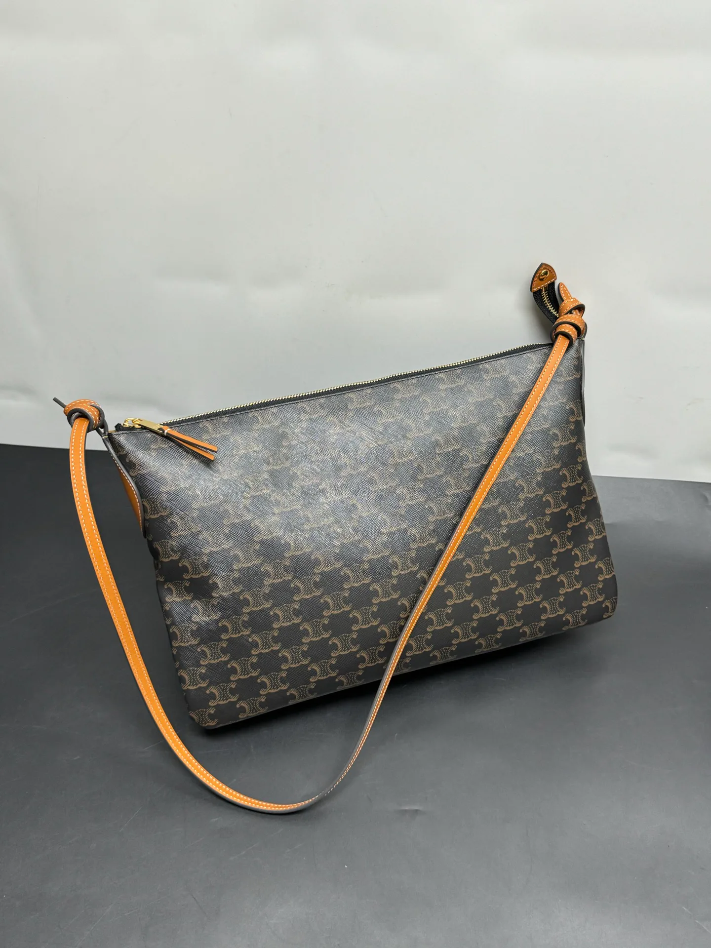 Women's Classic Handbags CELINE 17383827