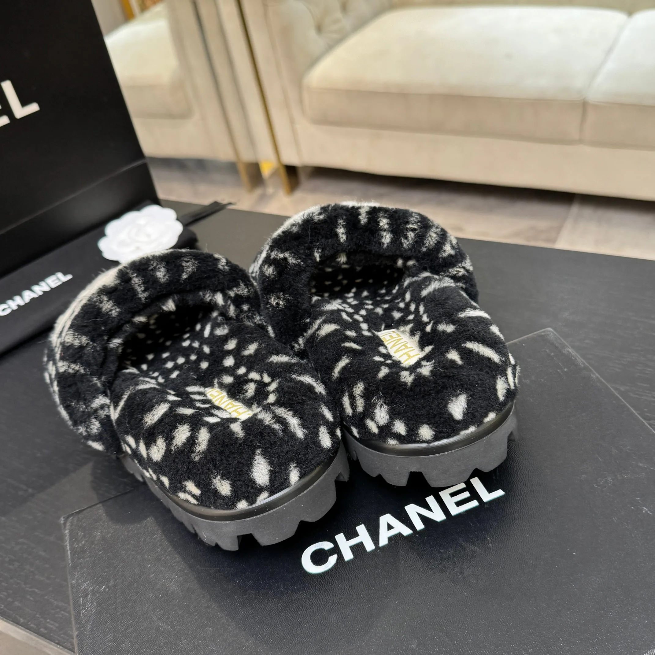 Women's Slippers CHANEL 18062758