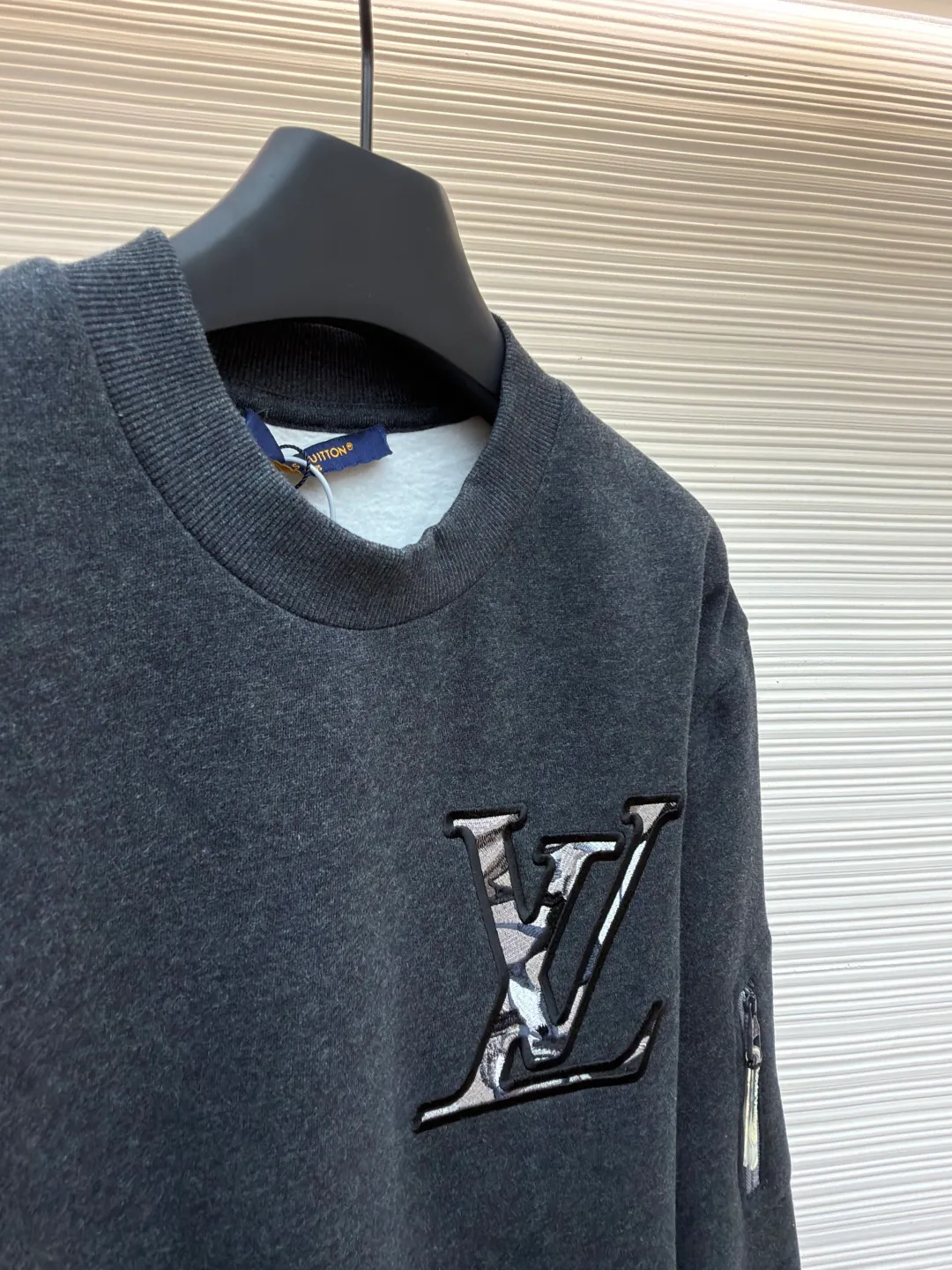 Men's Sweatshirts And Hoodies LOUIS VUITTON 18260622