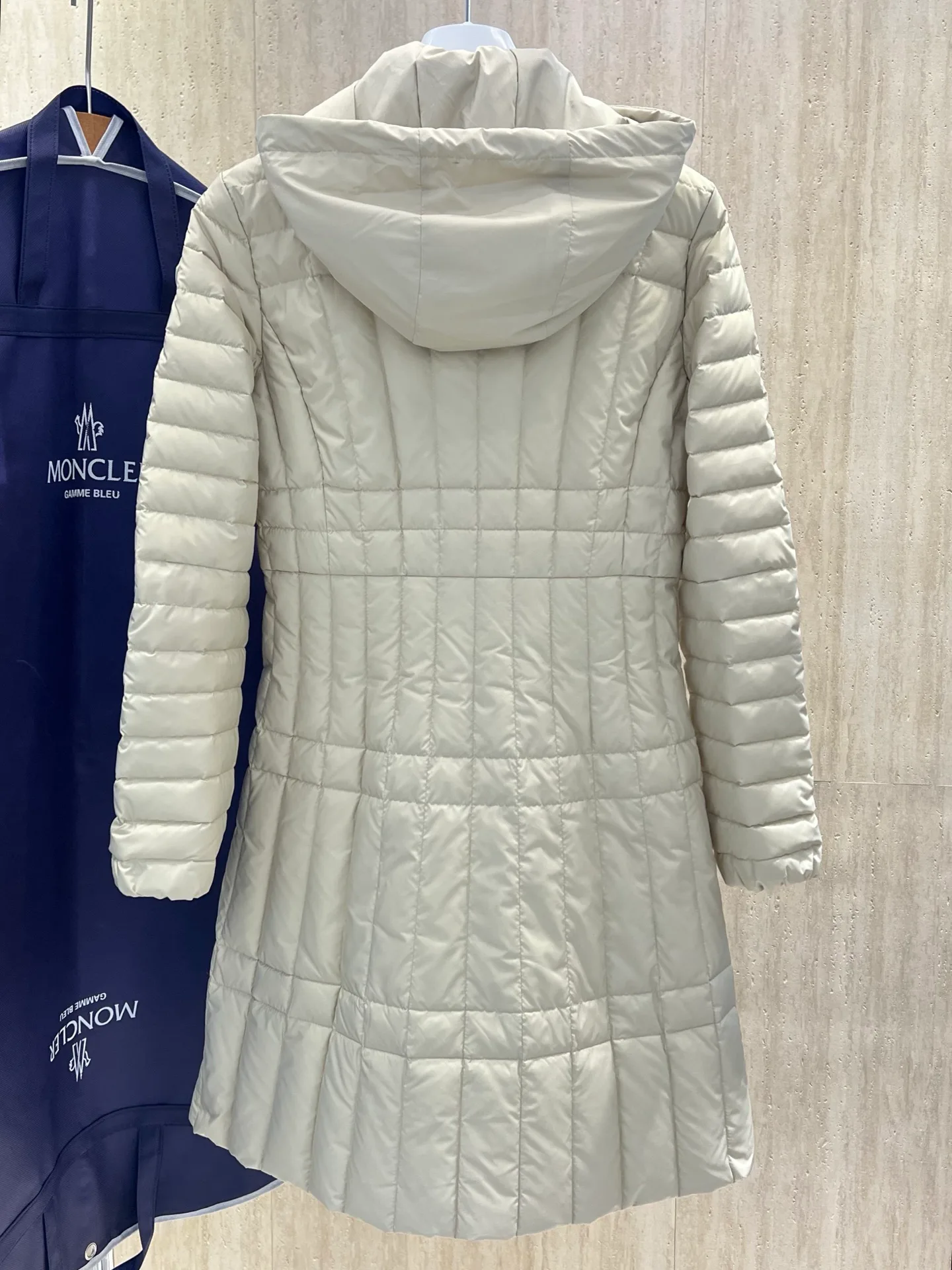 Men's Jackets And Down Jackets MONCLER 18434547