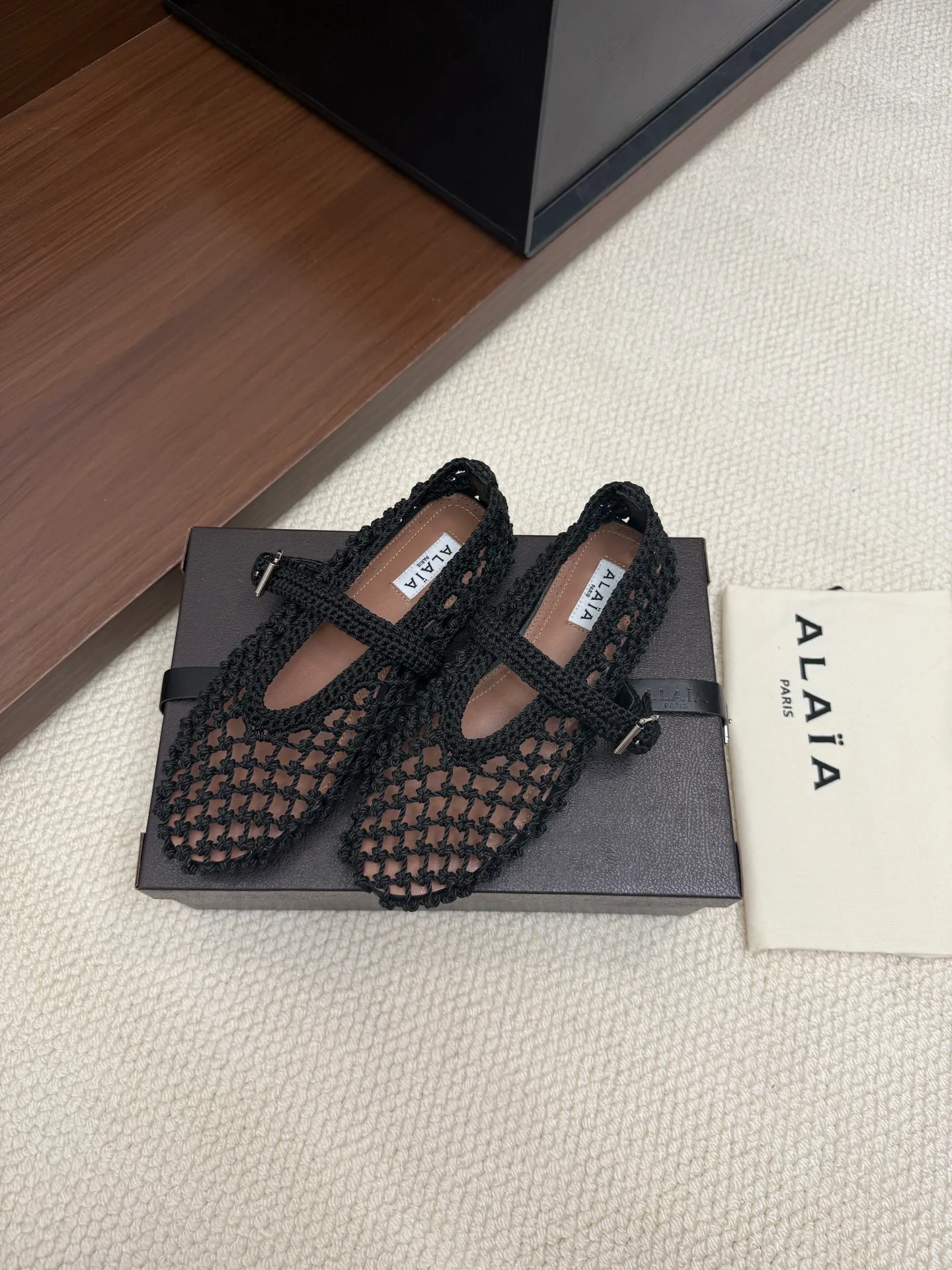 Women's Ballet Flats ALAIA 18042030