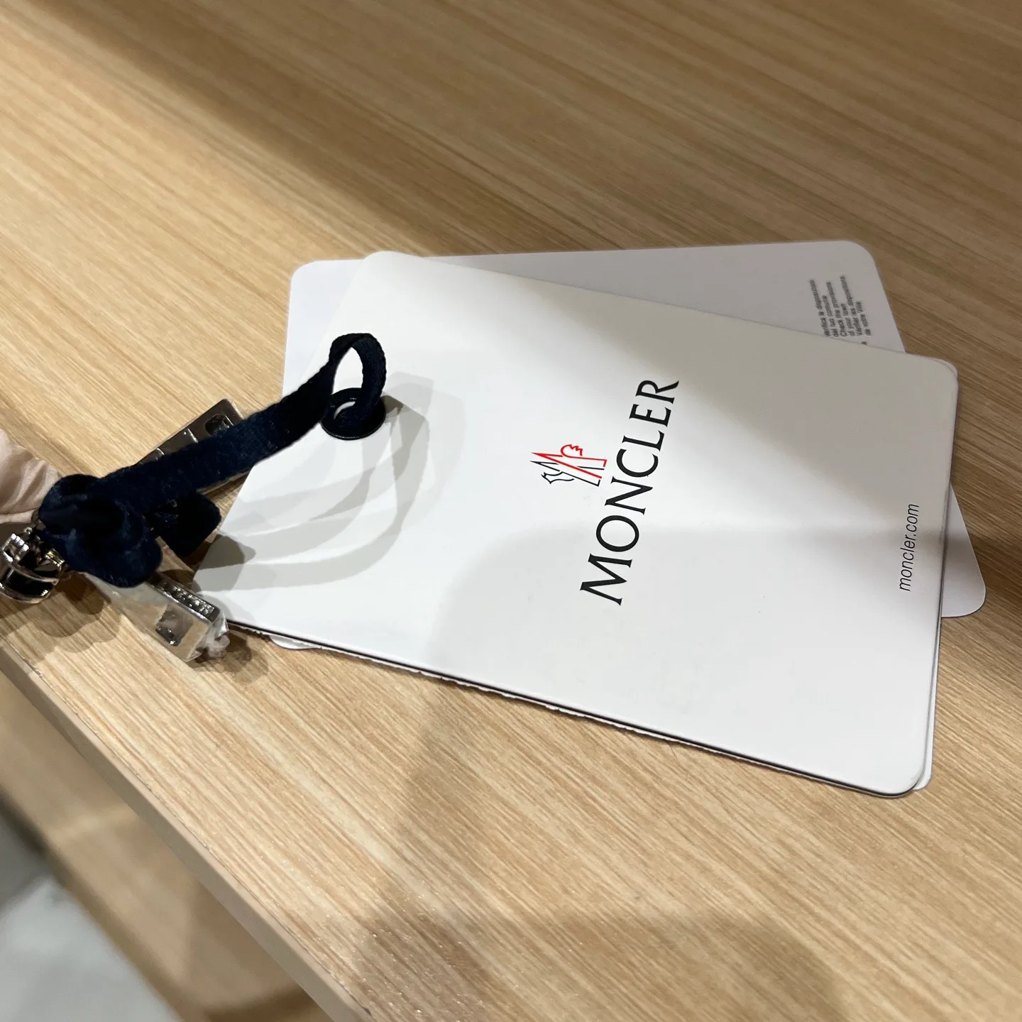 Women's Jackets And Down Jackets MONCLER 18043622