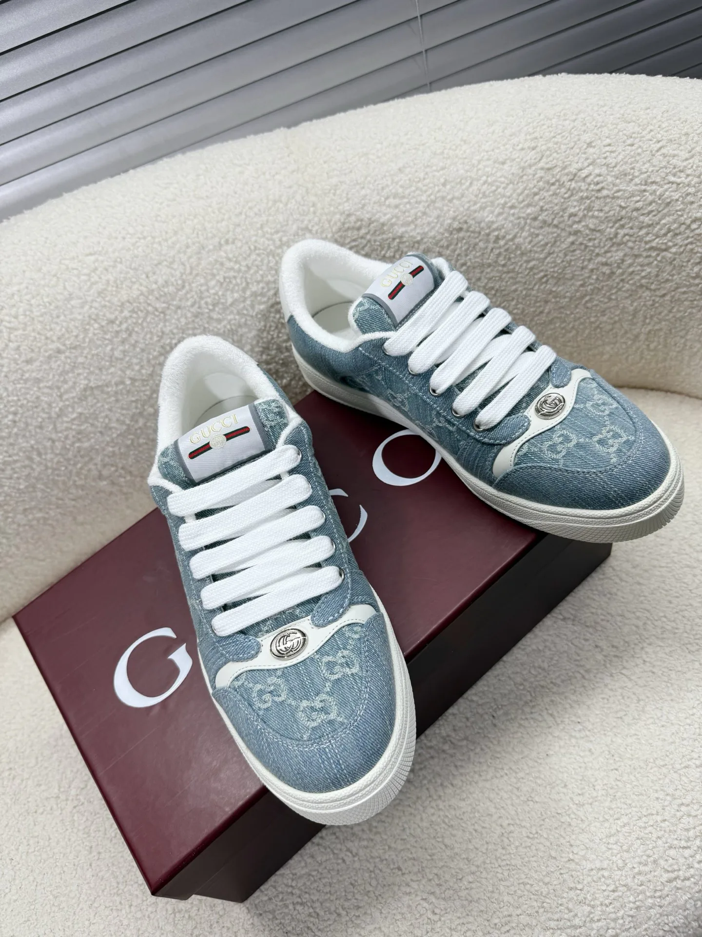 Women's Sneakers GUCCI 18011356